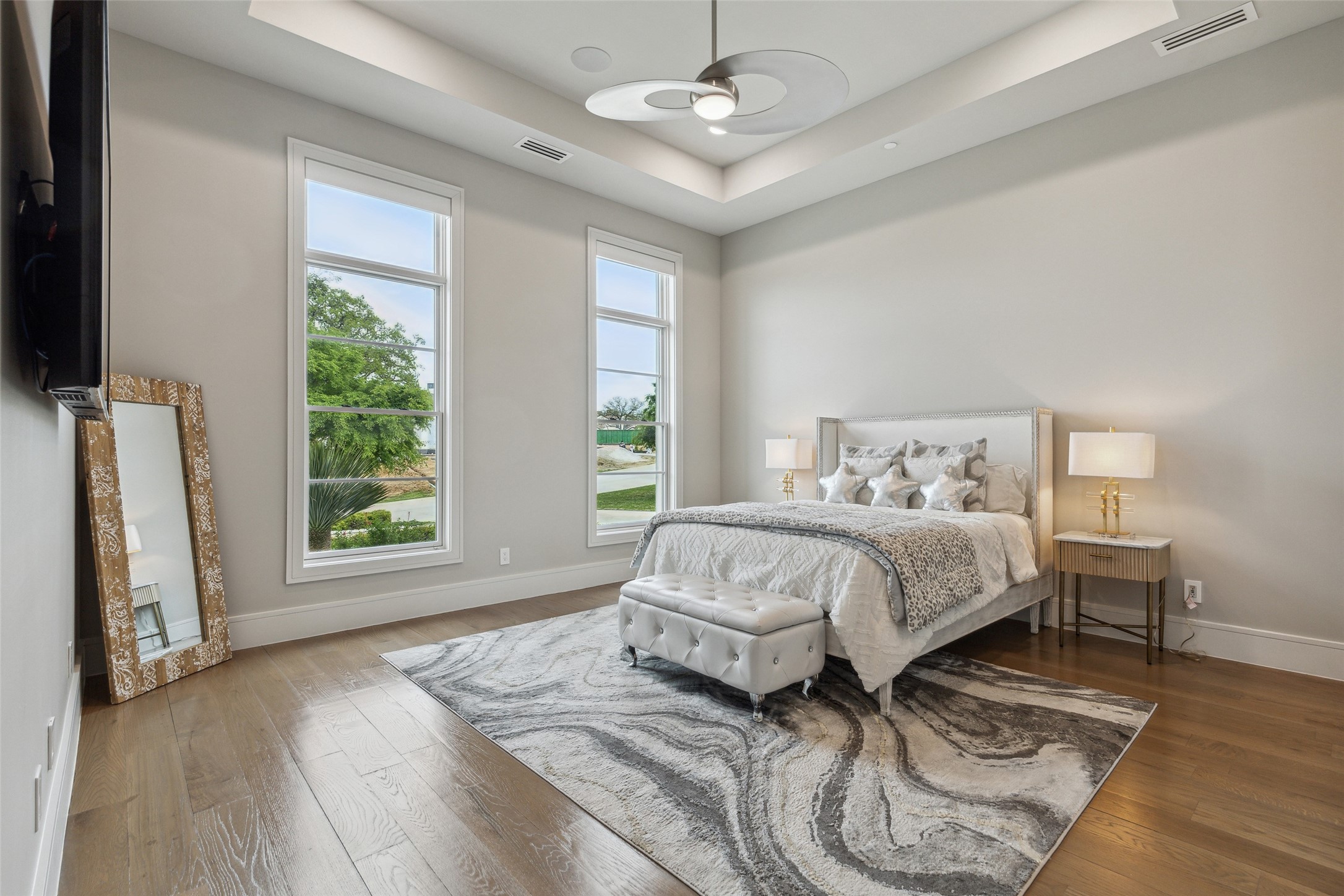 1521 Meandering Way Drive