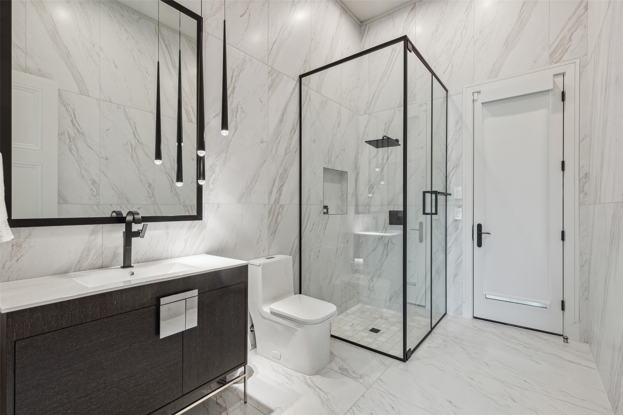 1521 Meandering Way Drive