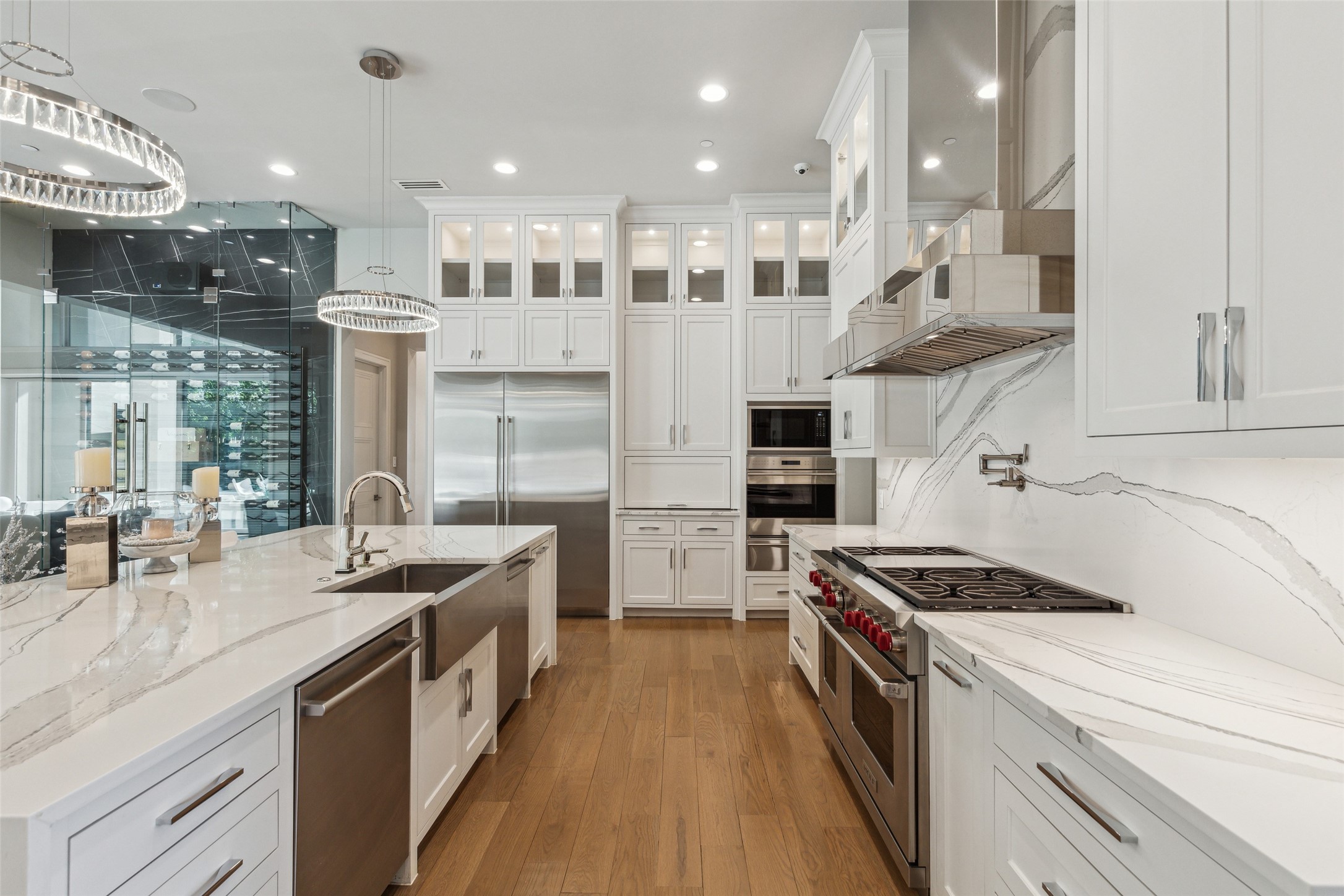 1521 Meandering Way Drive