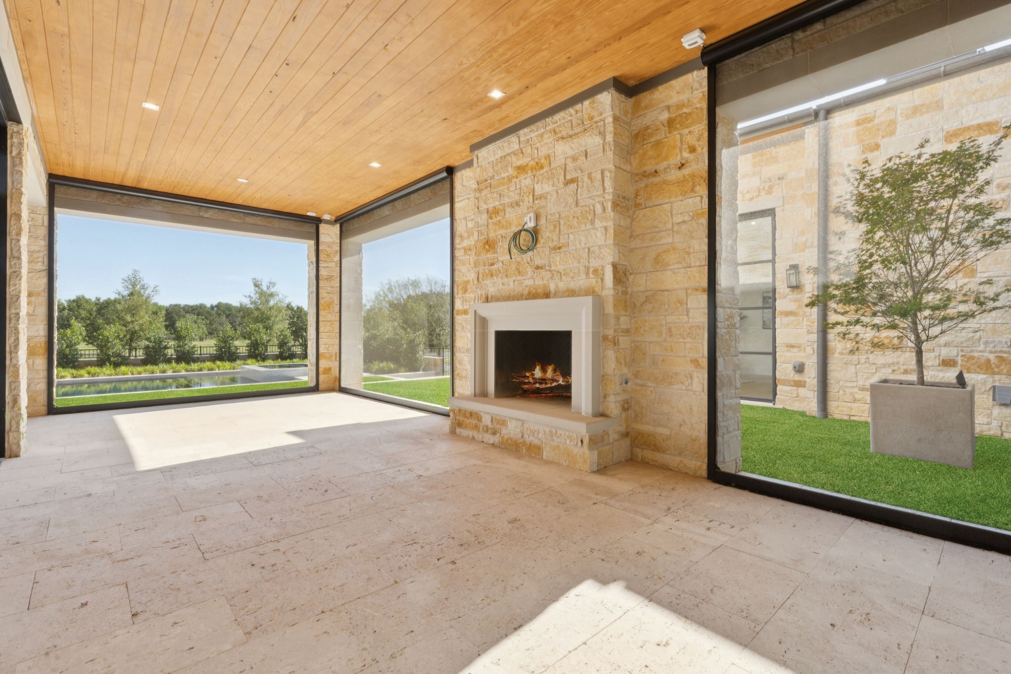 2600 Magnolia Circle