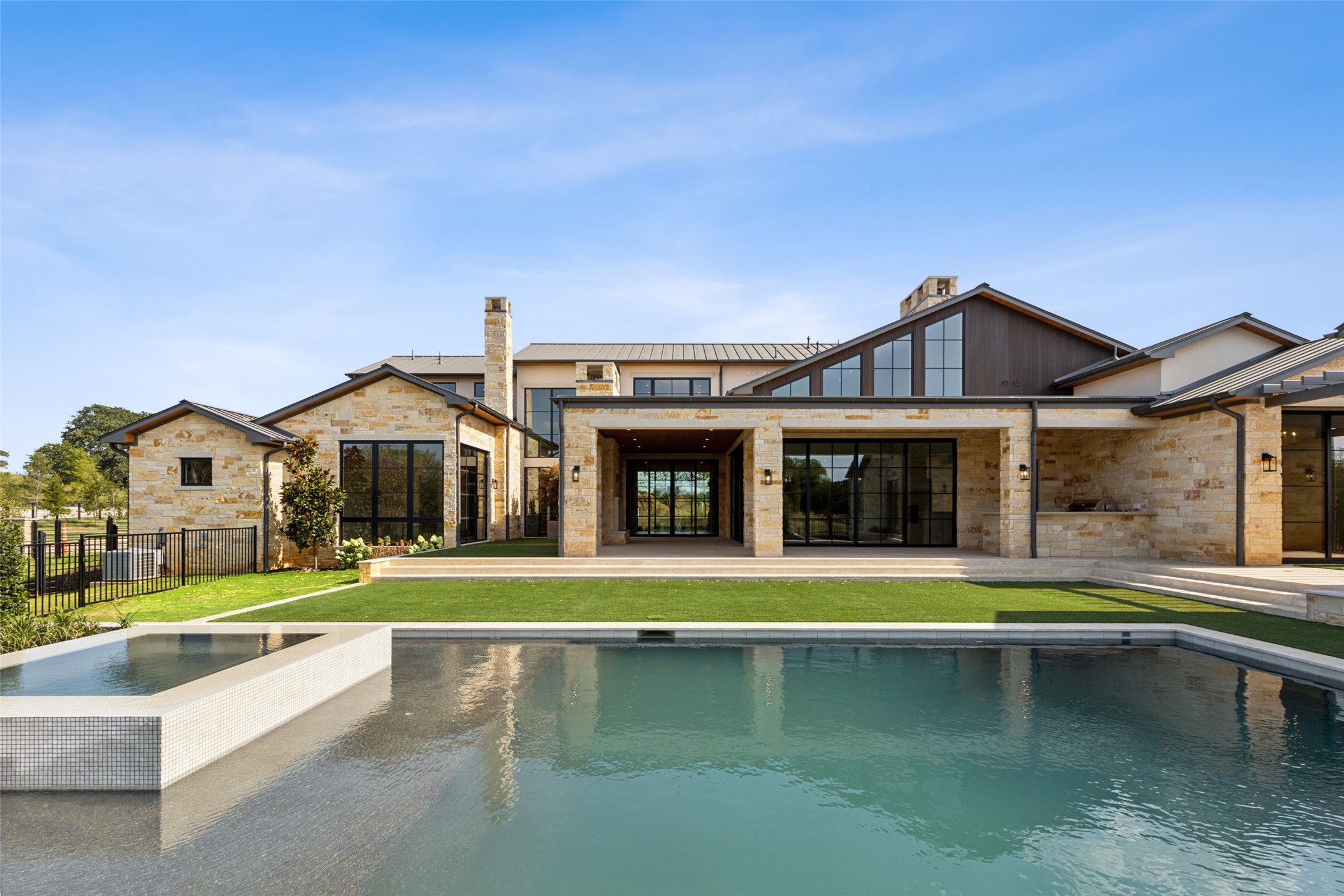 2600 Magnolia Circle