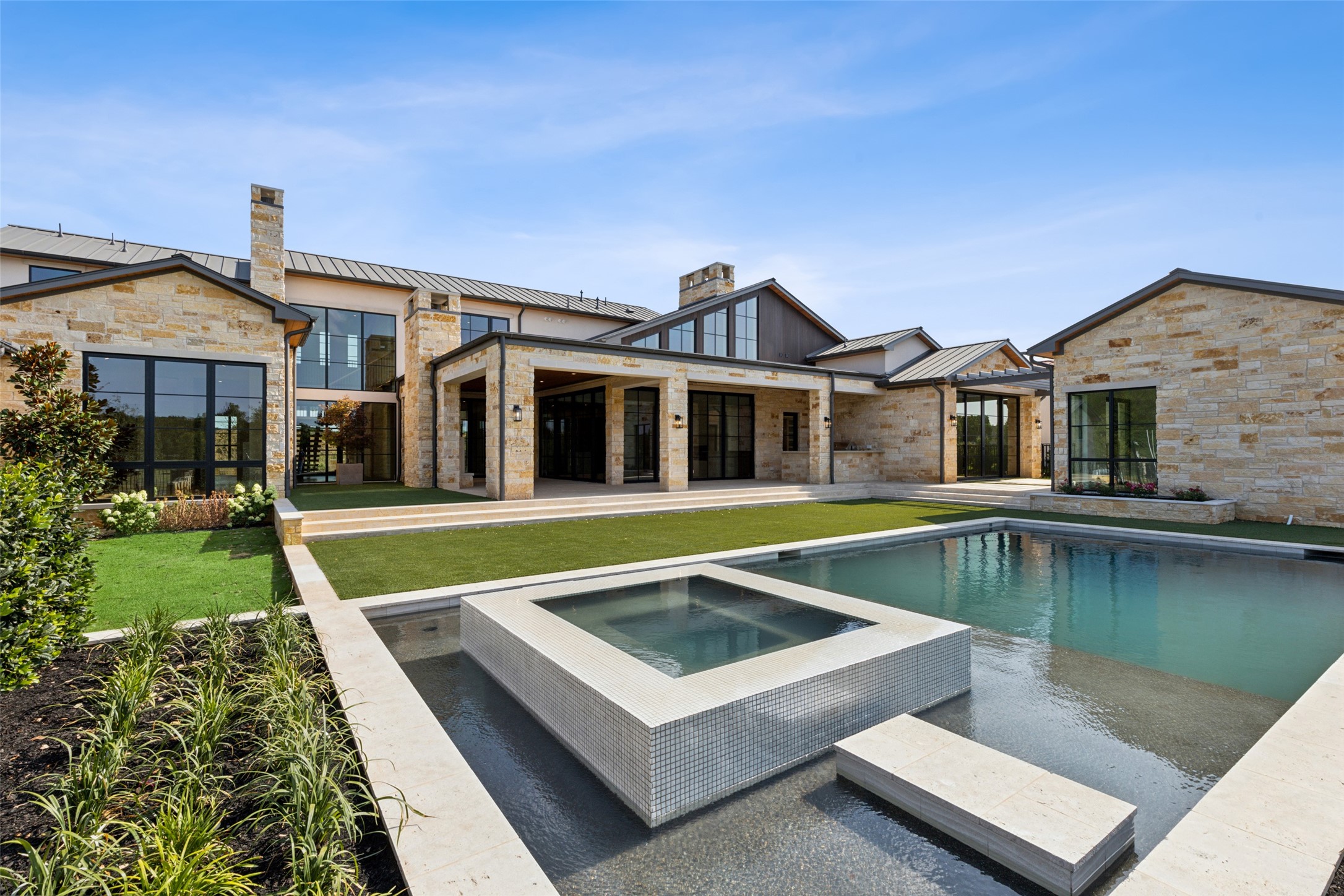 2600 Magnolia Circle