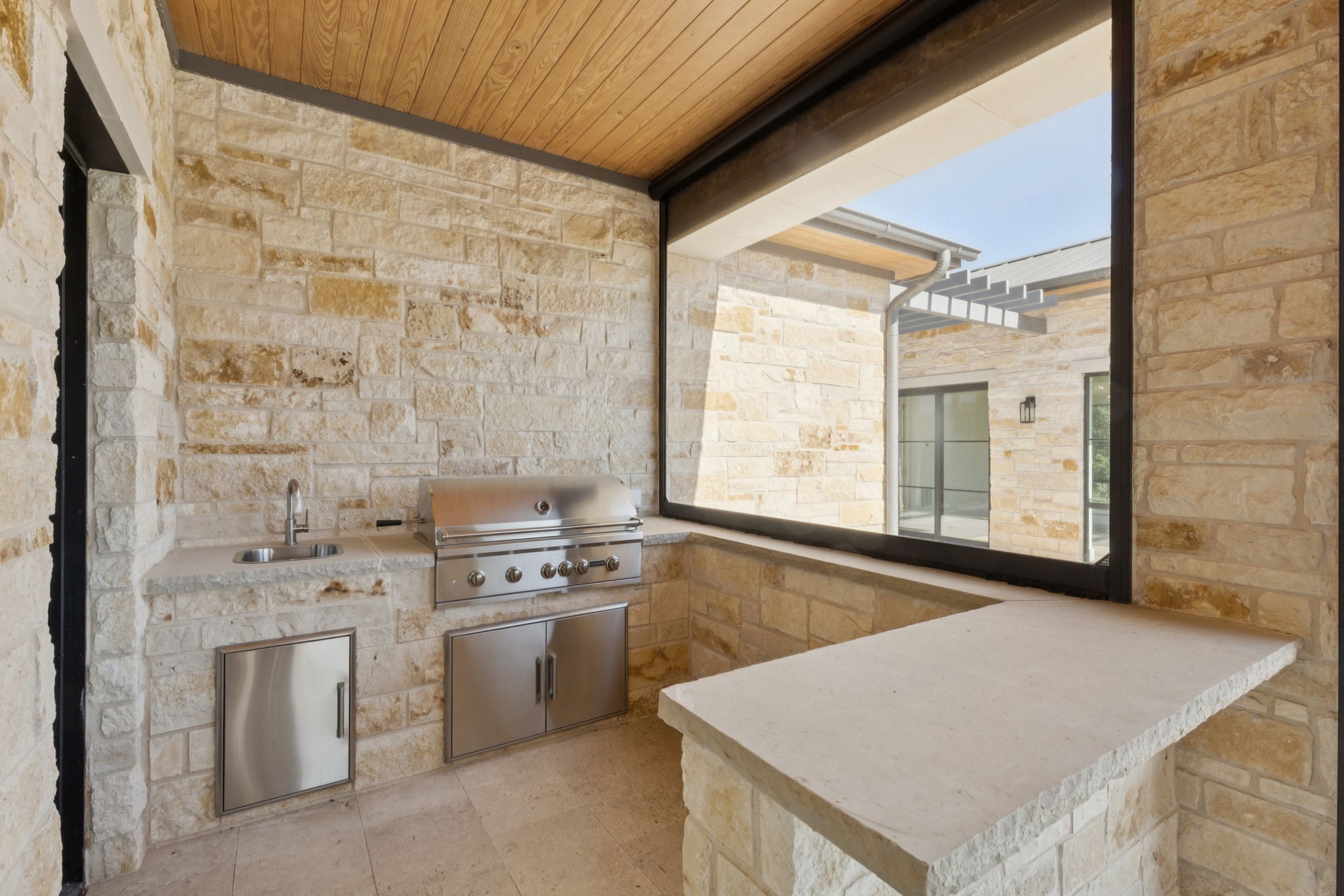 2600 Magnolia Circle