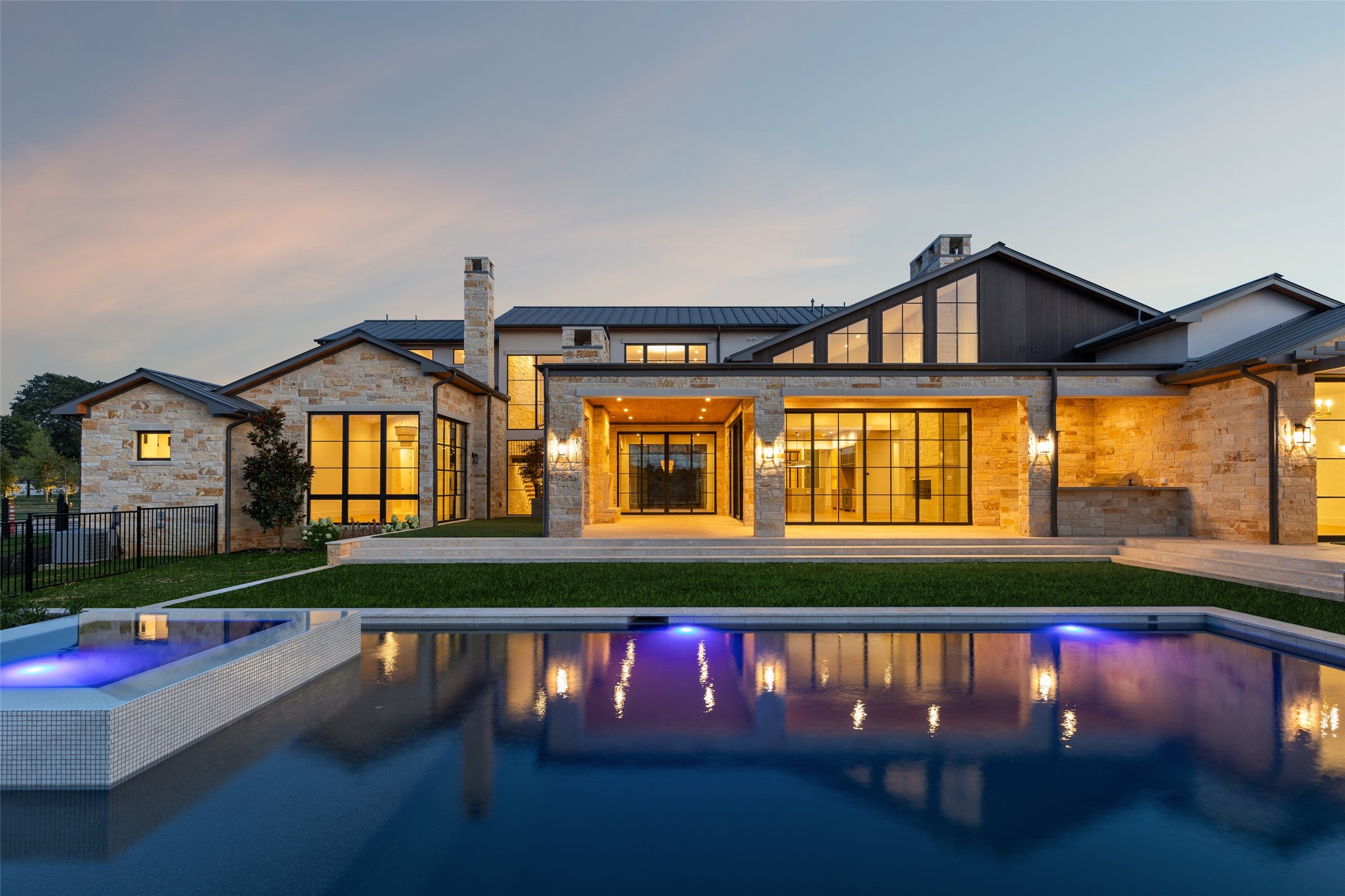 2600 Magnolia Circle