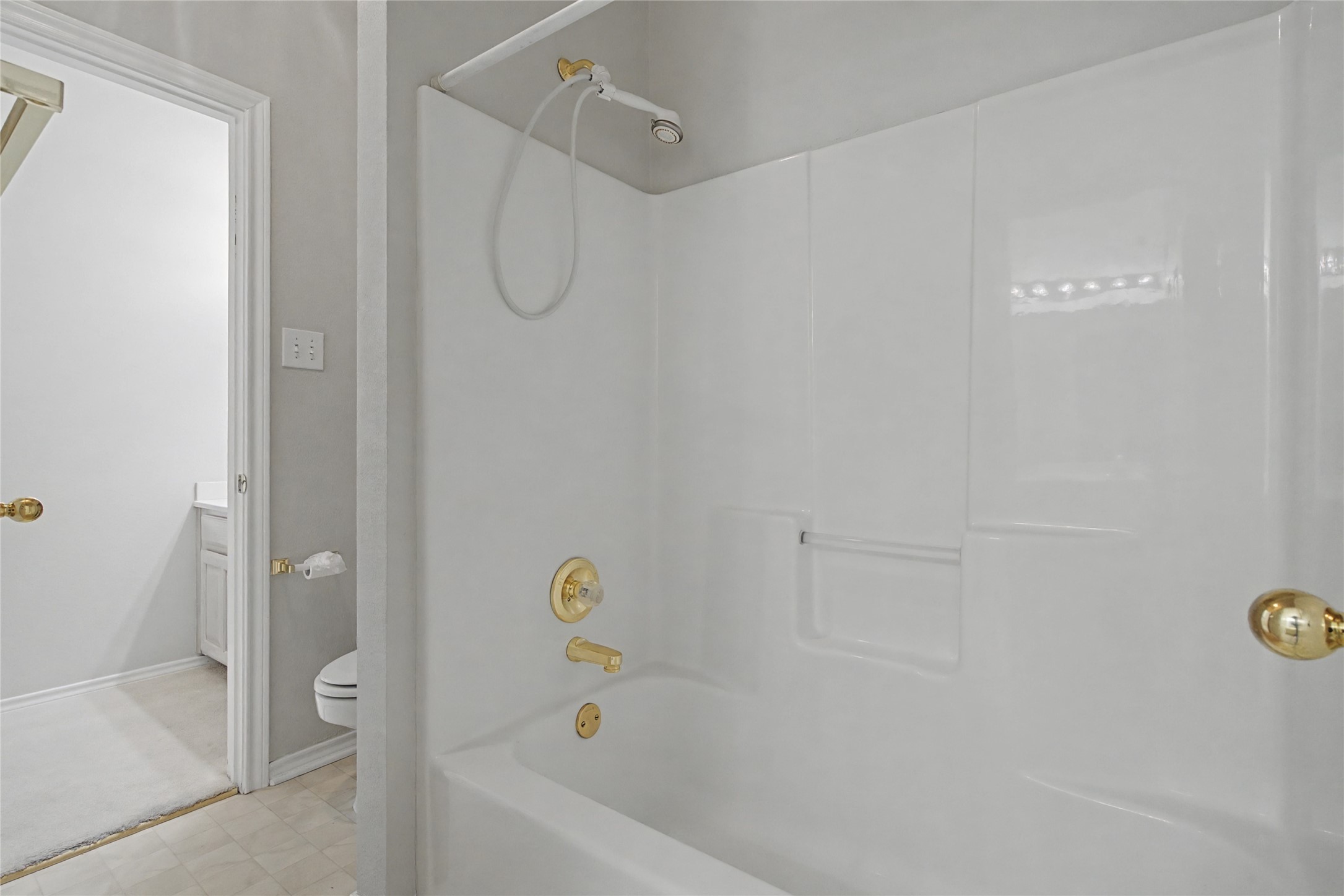 1227 Wooded Trail