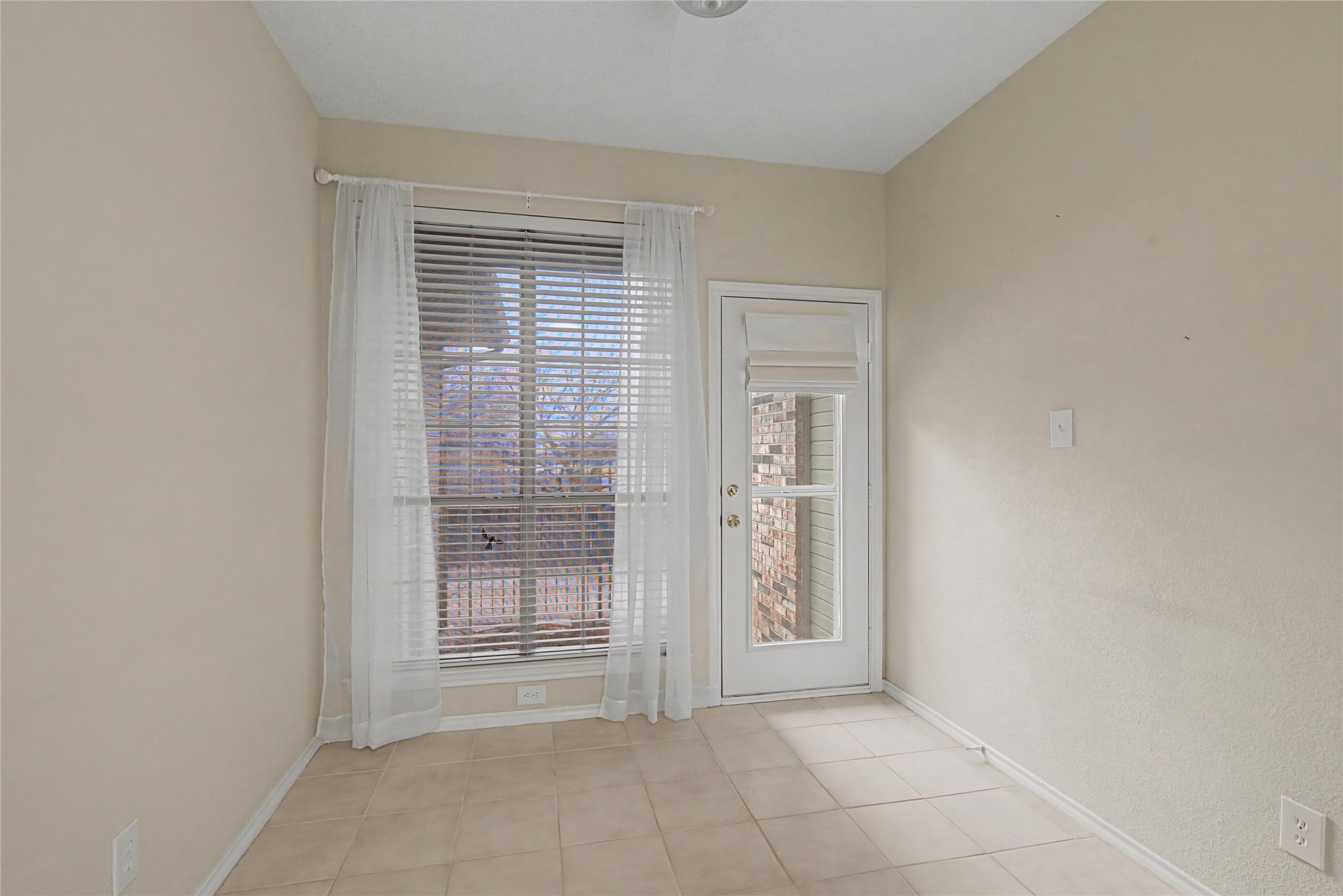 1227 Wooded Trail
