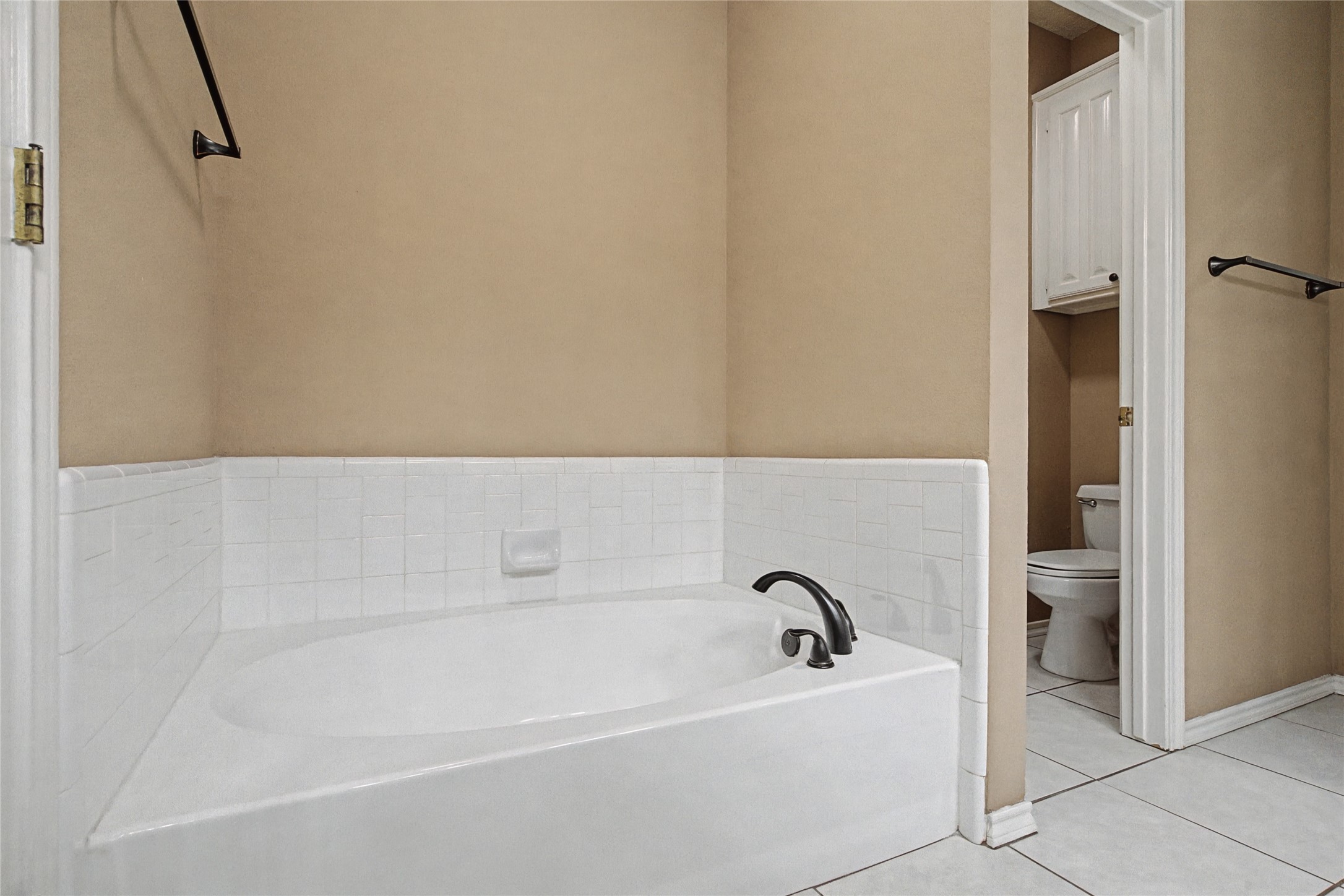1227 Wooded Trail