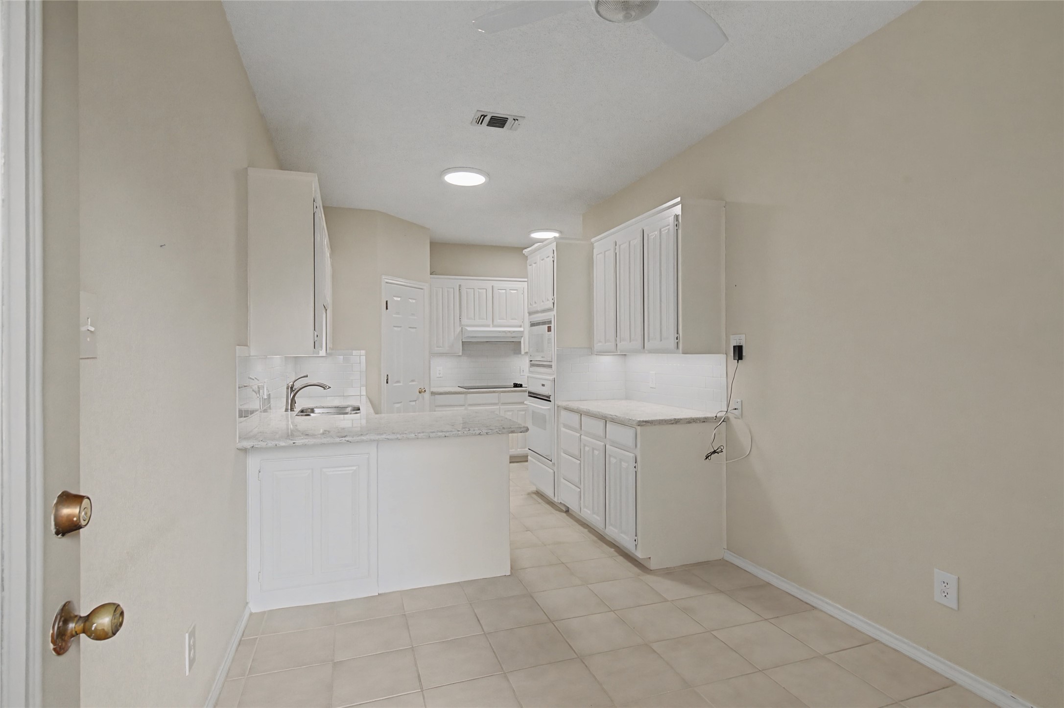 1227 Wooded Trail