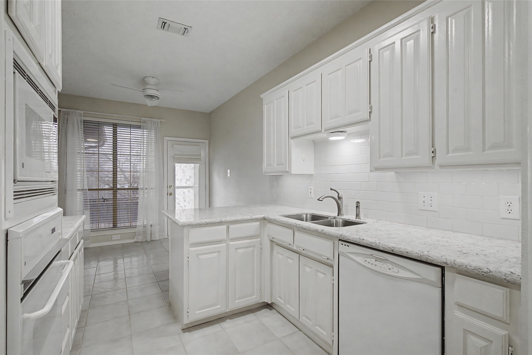 1227 Wooded Trail
