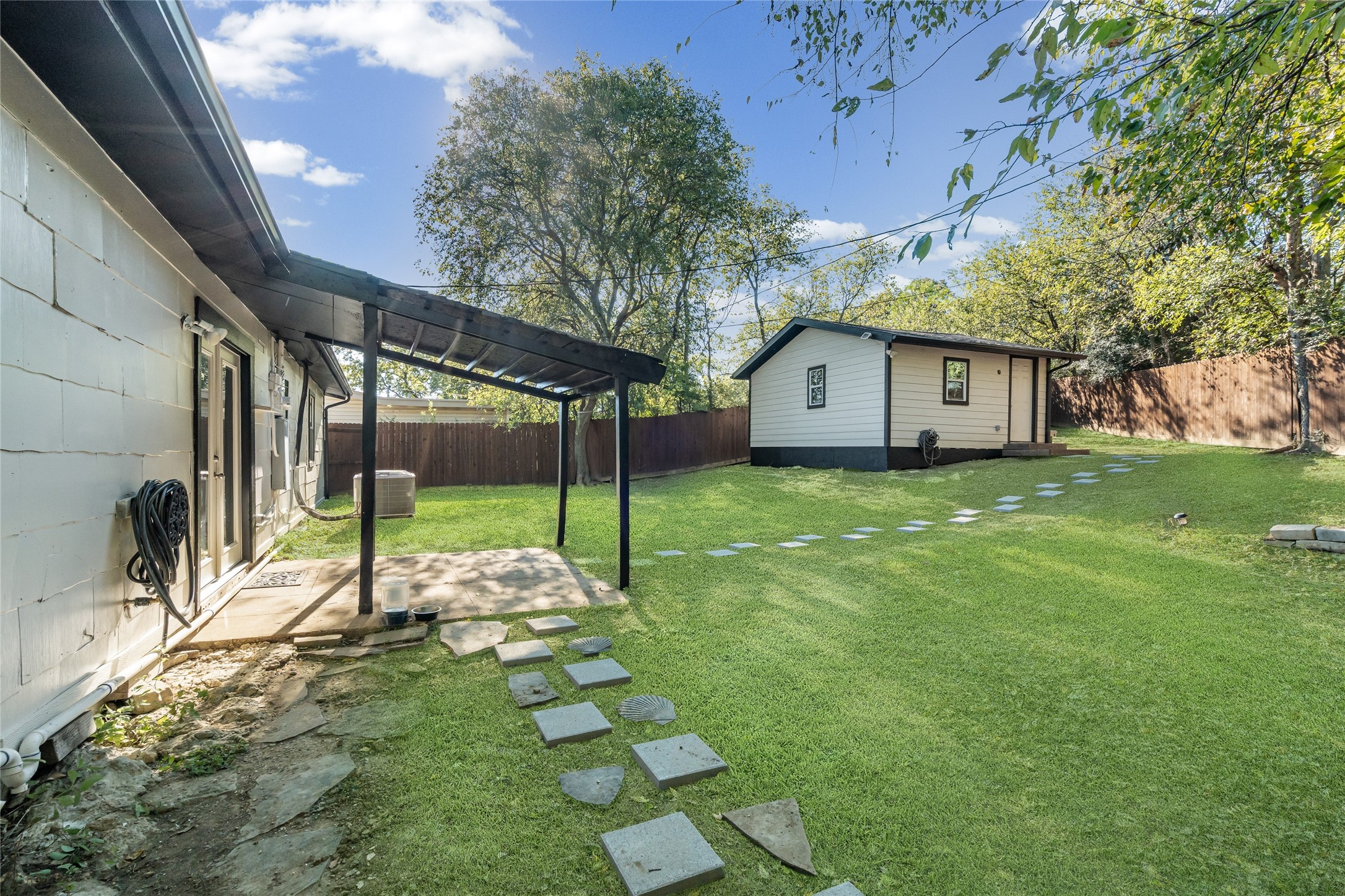 6308 Vel Drive
