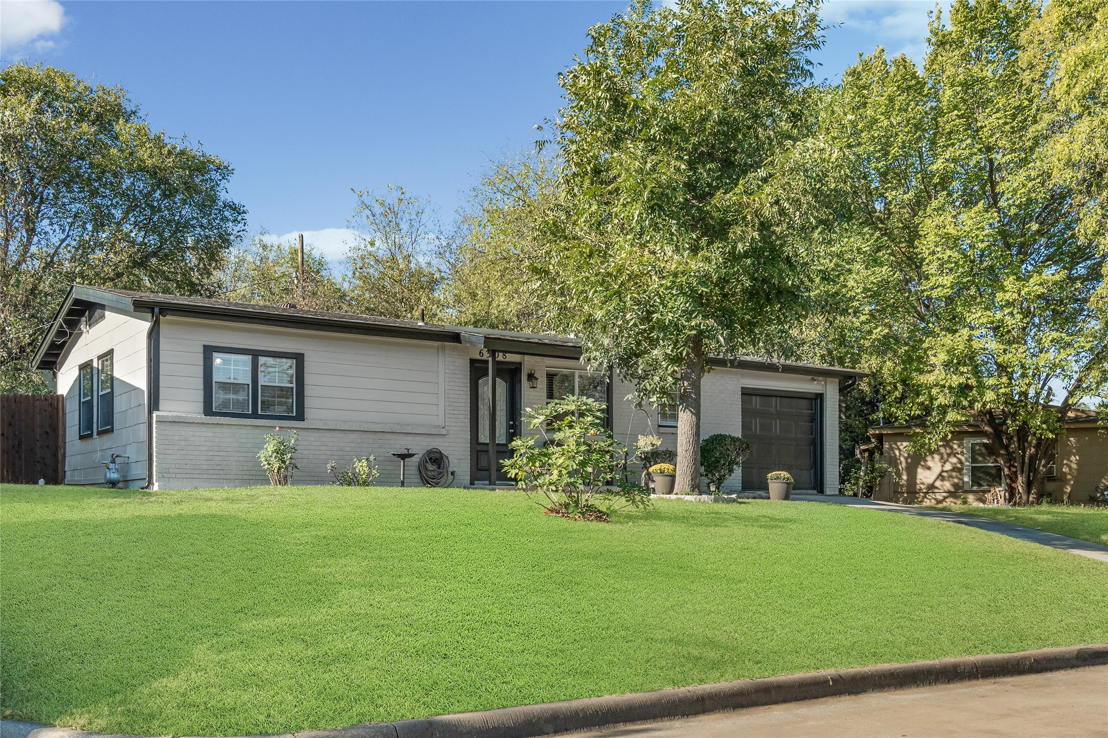 6308 Vel Drive