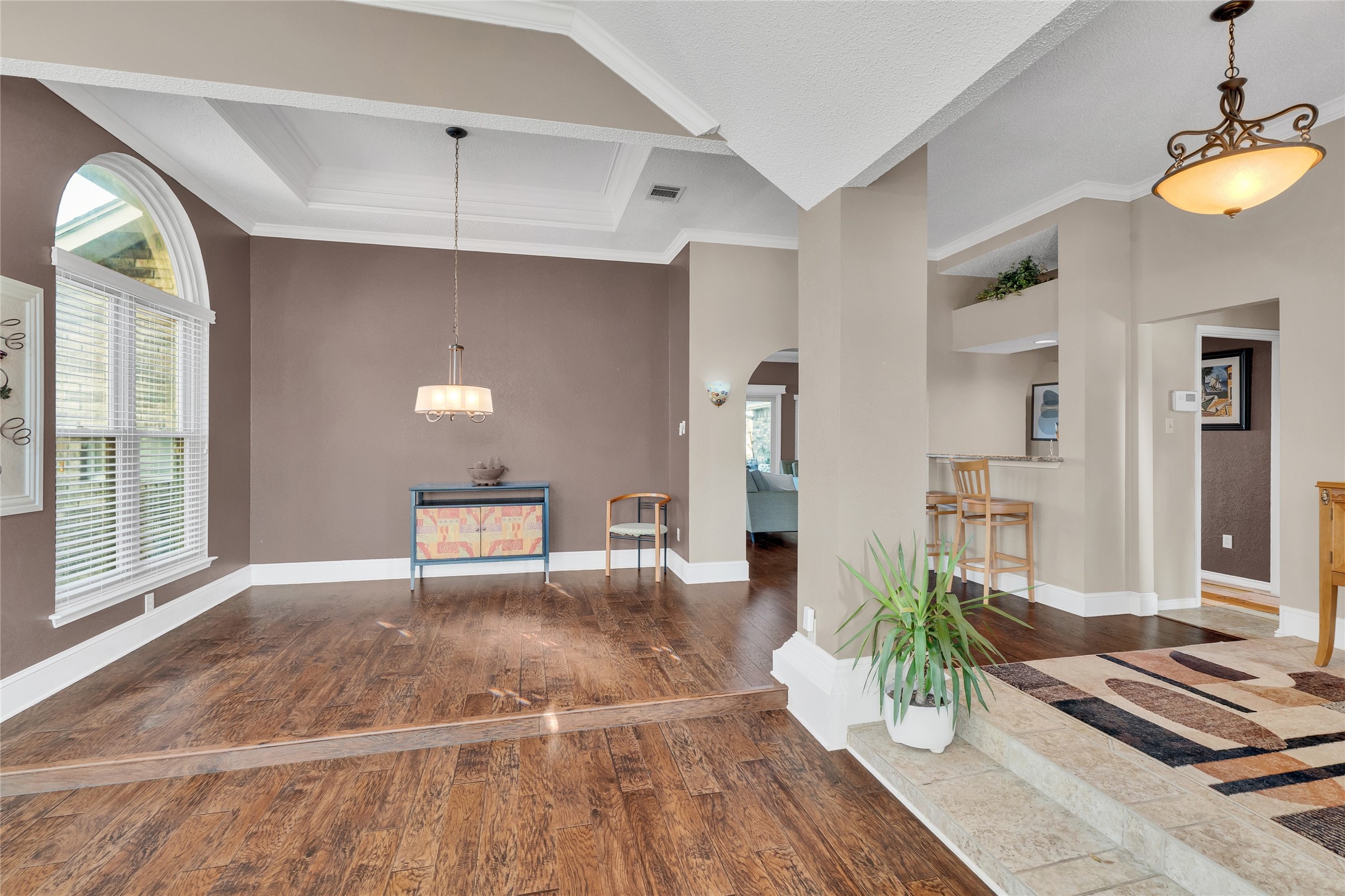4019 Whitby Lane
