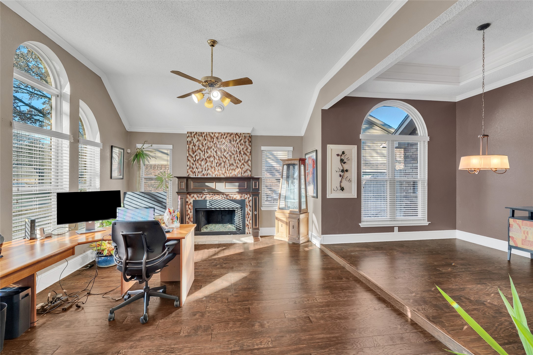 4019 Whitby Lane
