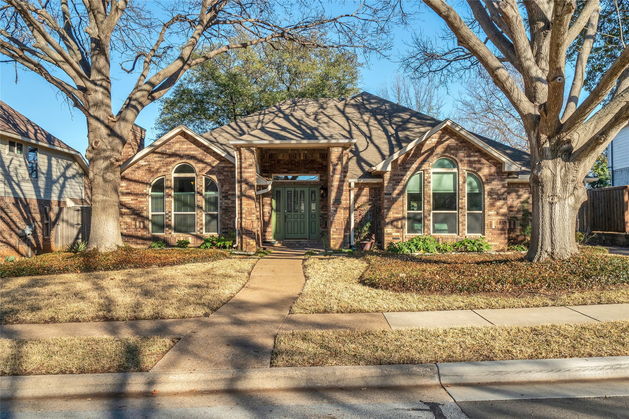 4019 Whitby Lane