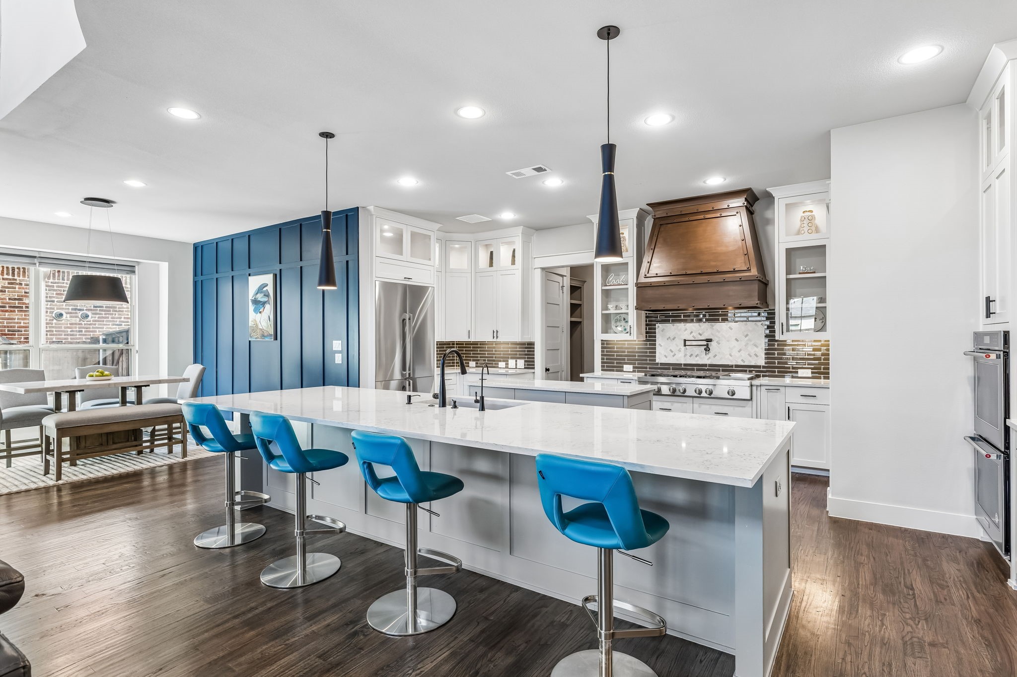 4102 Parkview Boulevard