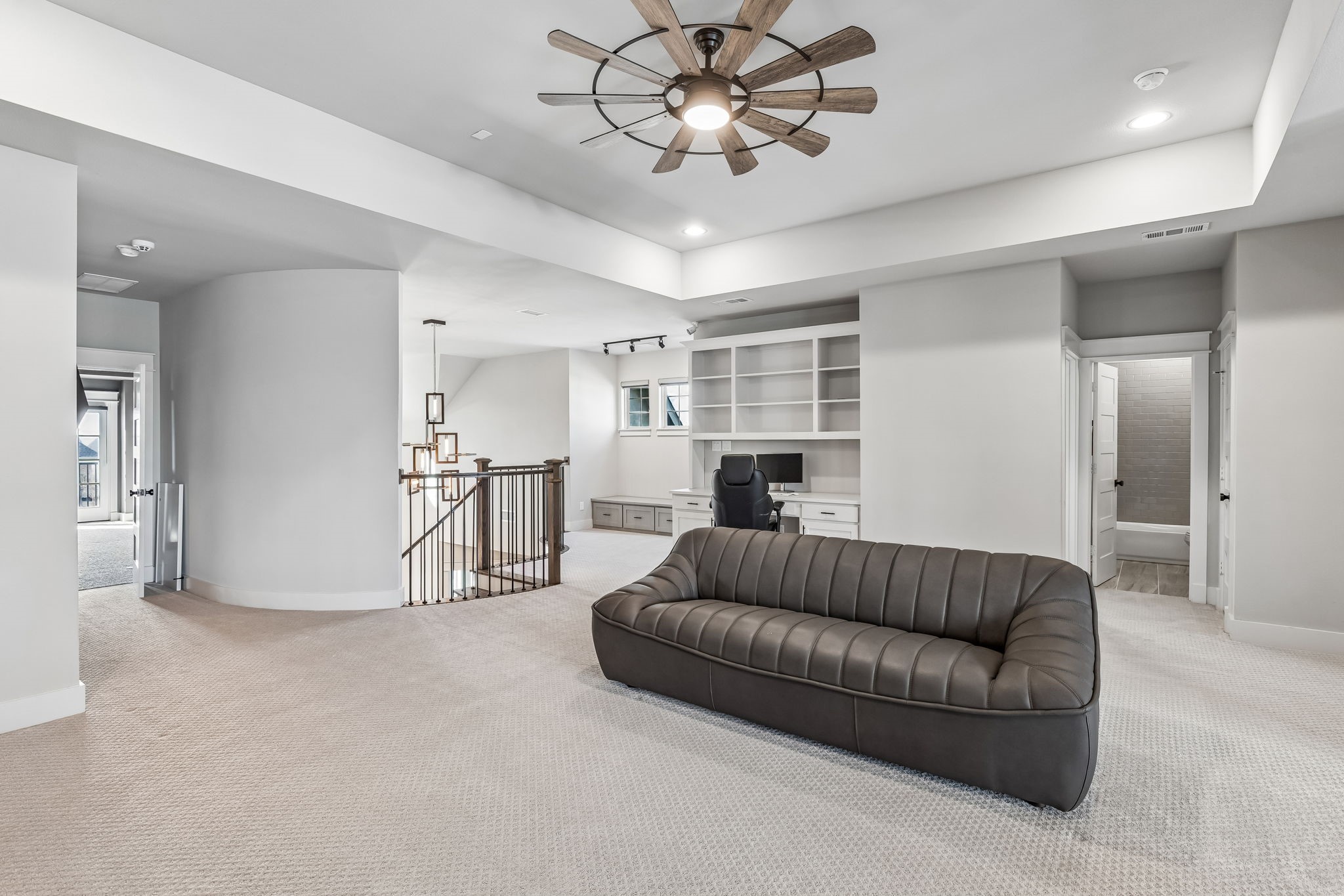 4102 Parkview Boulevard