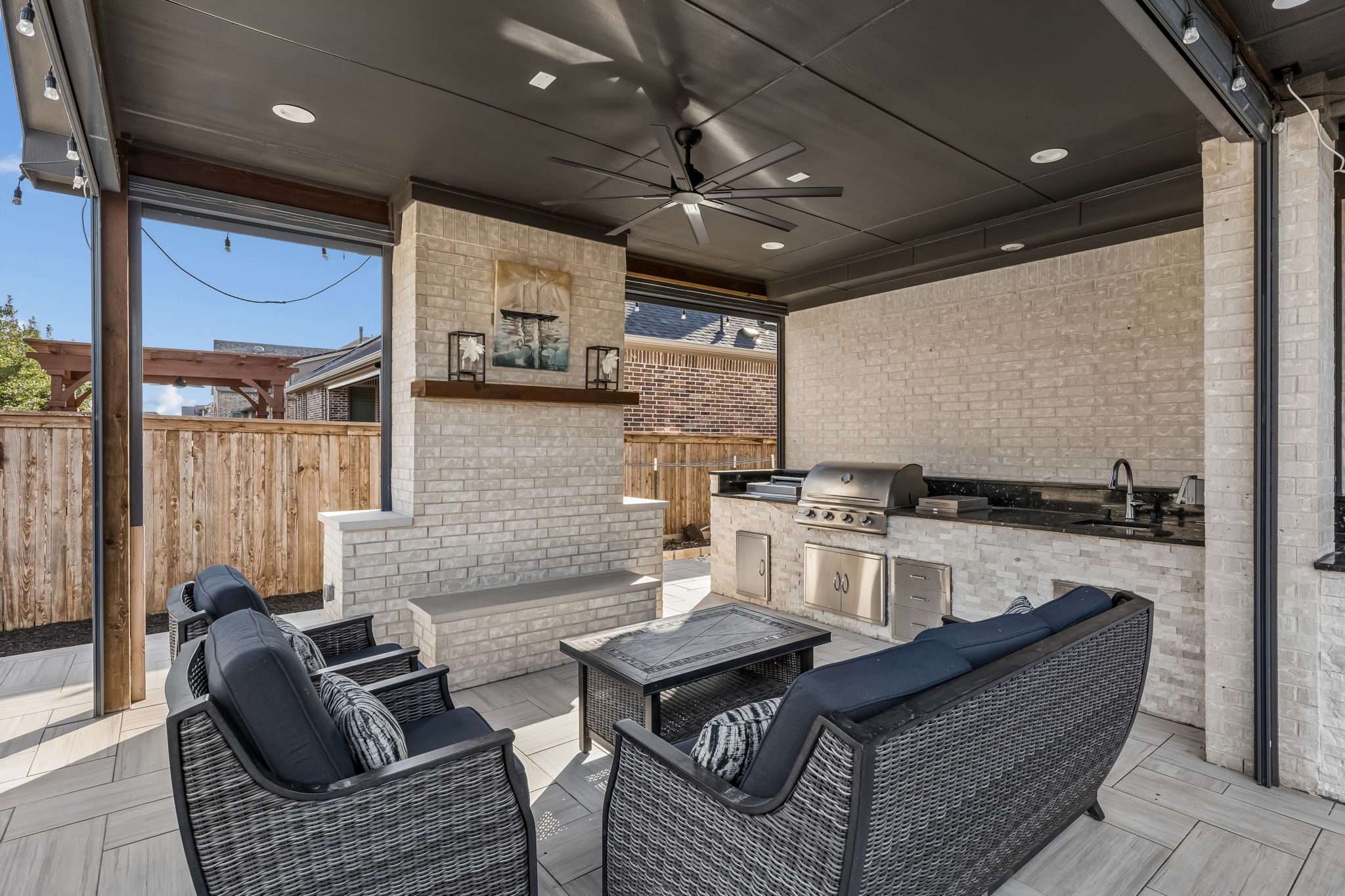 4102 Parkview Boulevard