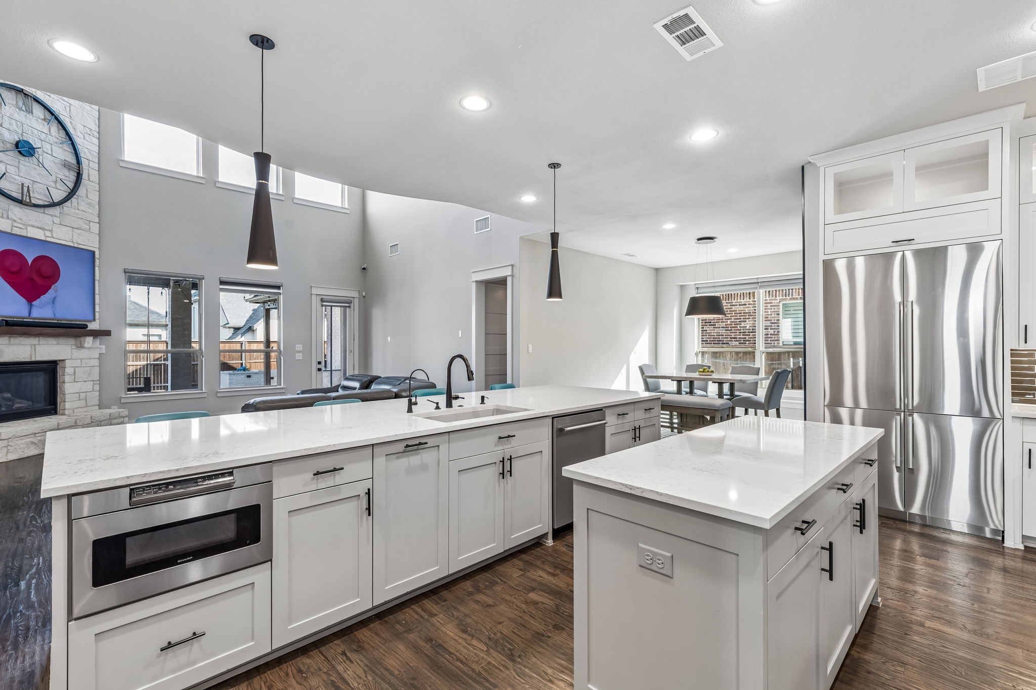 4102 Parkview Boulevard