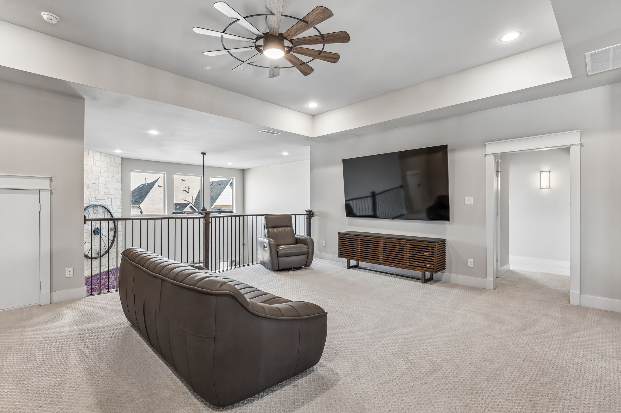 4102 Parkview Boulevard