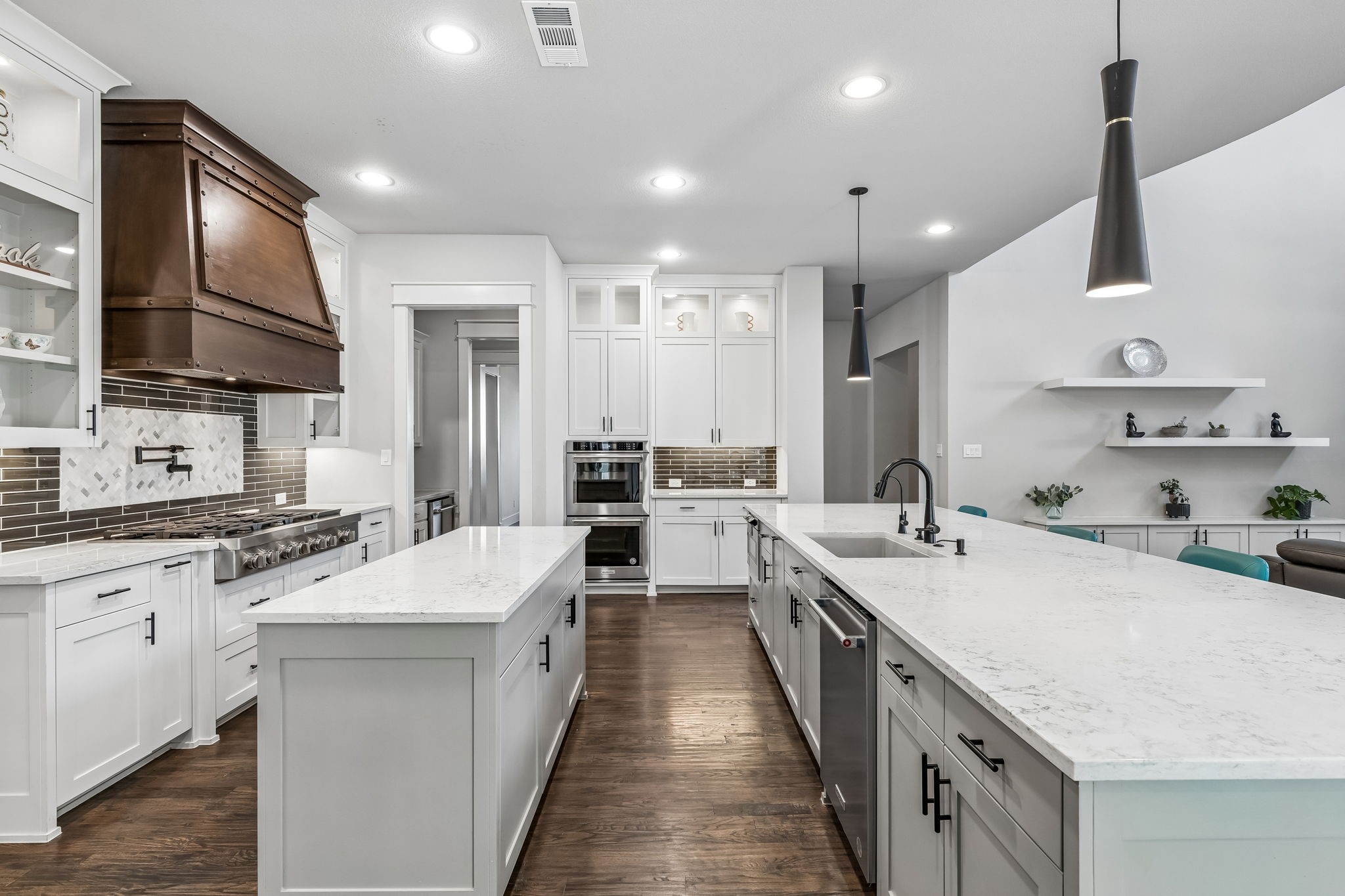 4102 Parkview Boulevard