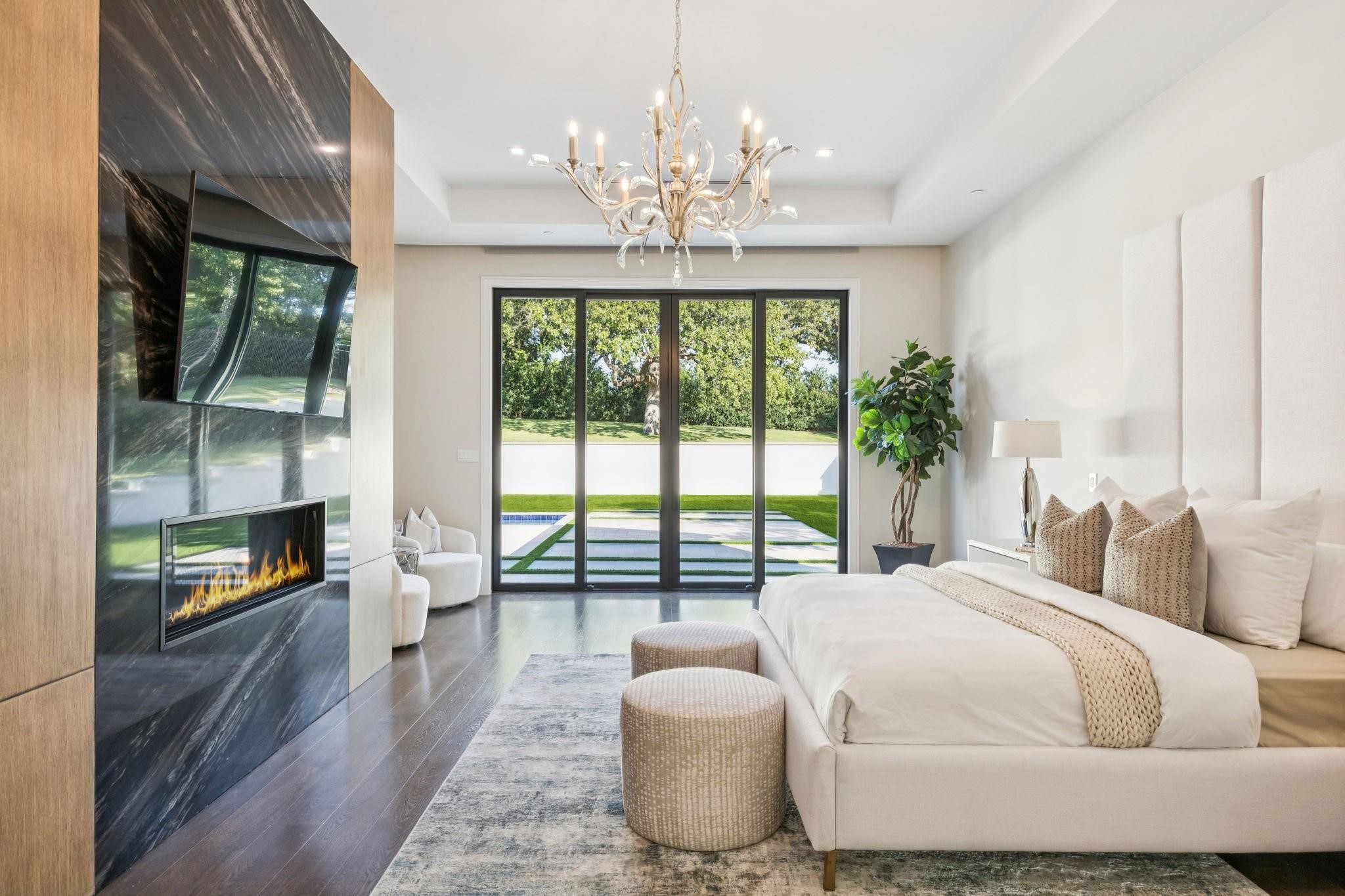 1609 Meandering Way Drive