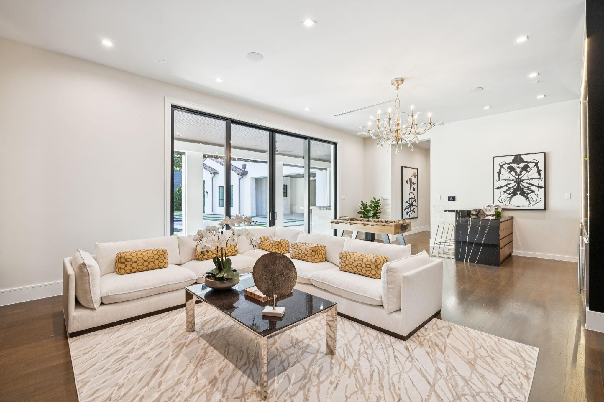 1609 Meandering Way Drive