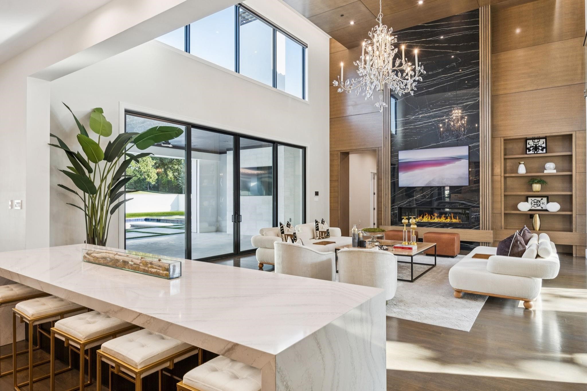 1609 Meandering Way Drive