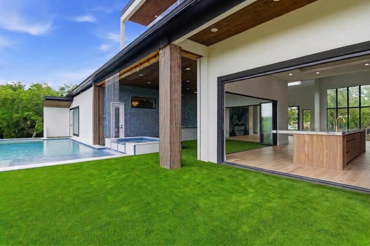 2800 N Kimball Avenue