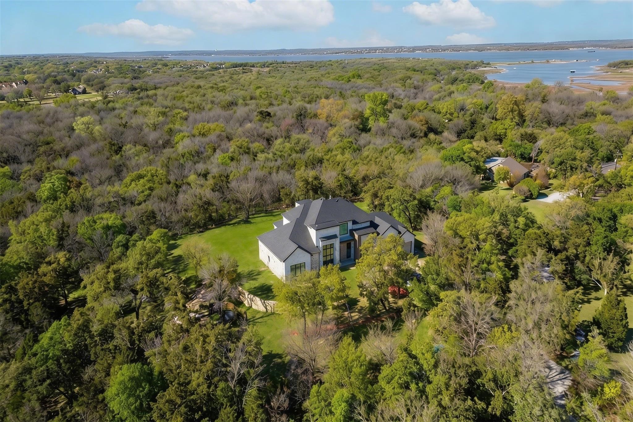 2800 N Kimball Avenue