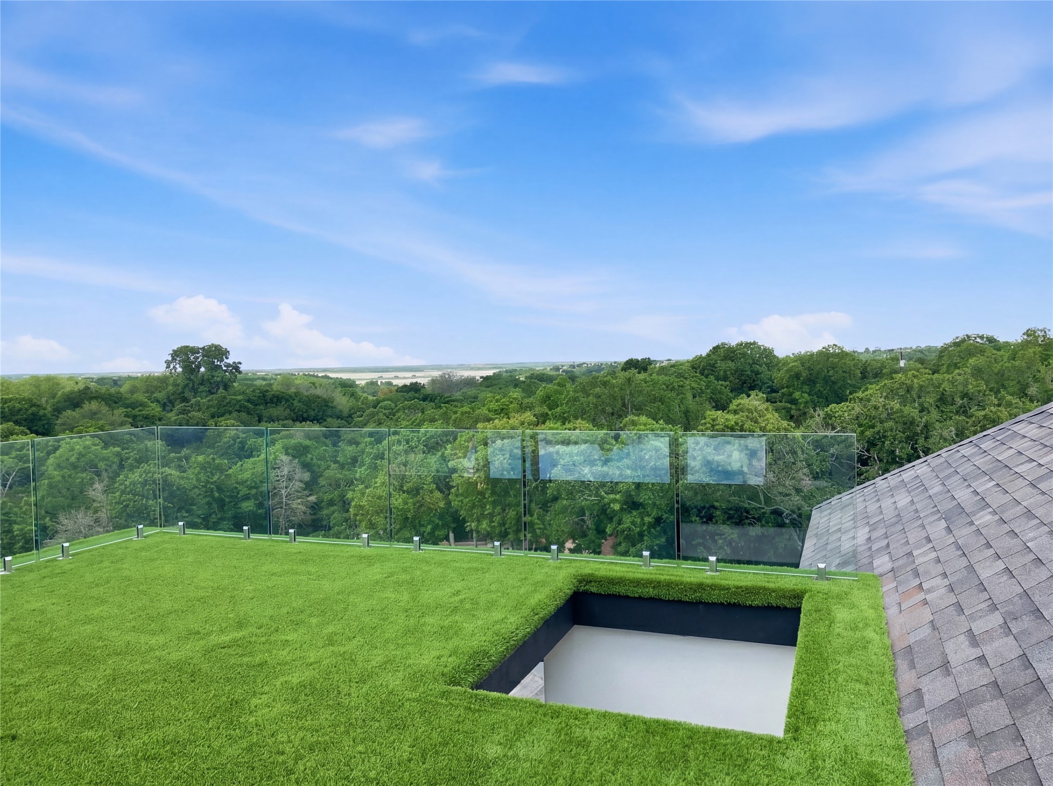 2800 N Kimball Avenue