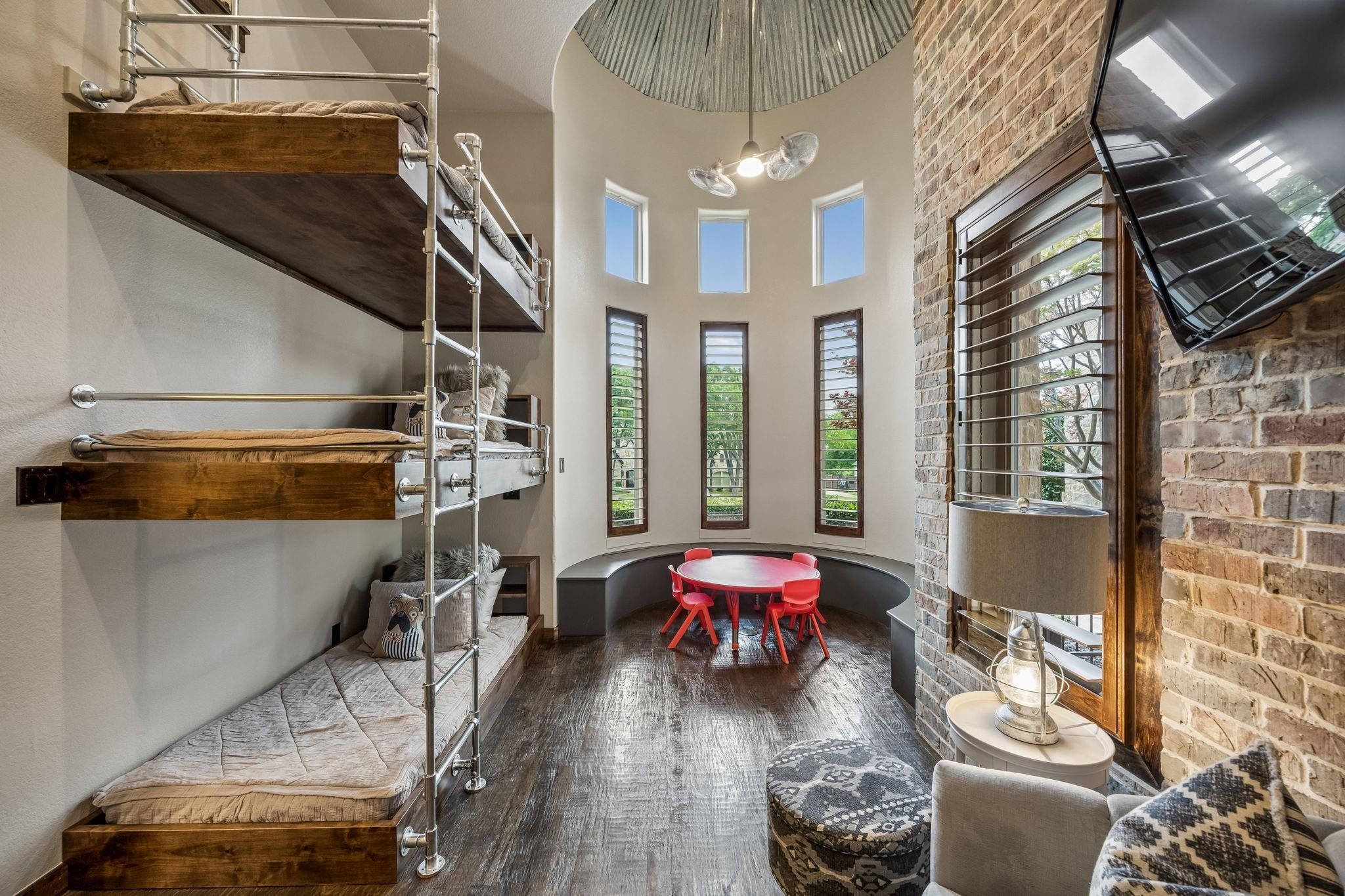 1216 Pine Hurst Drive