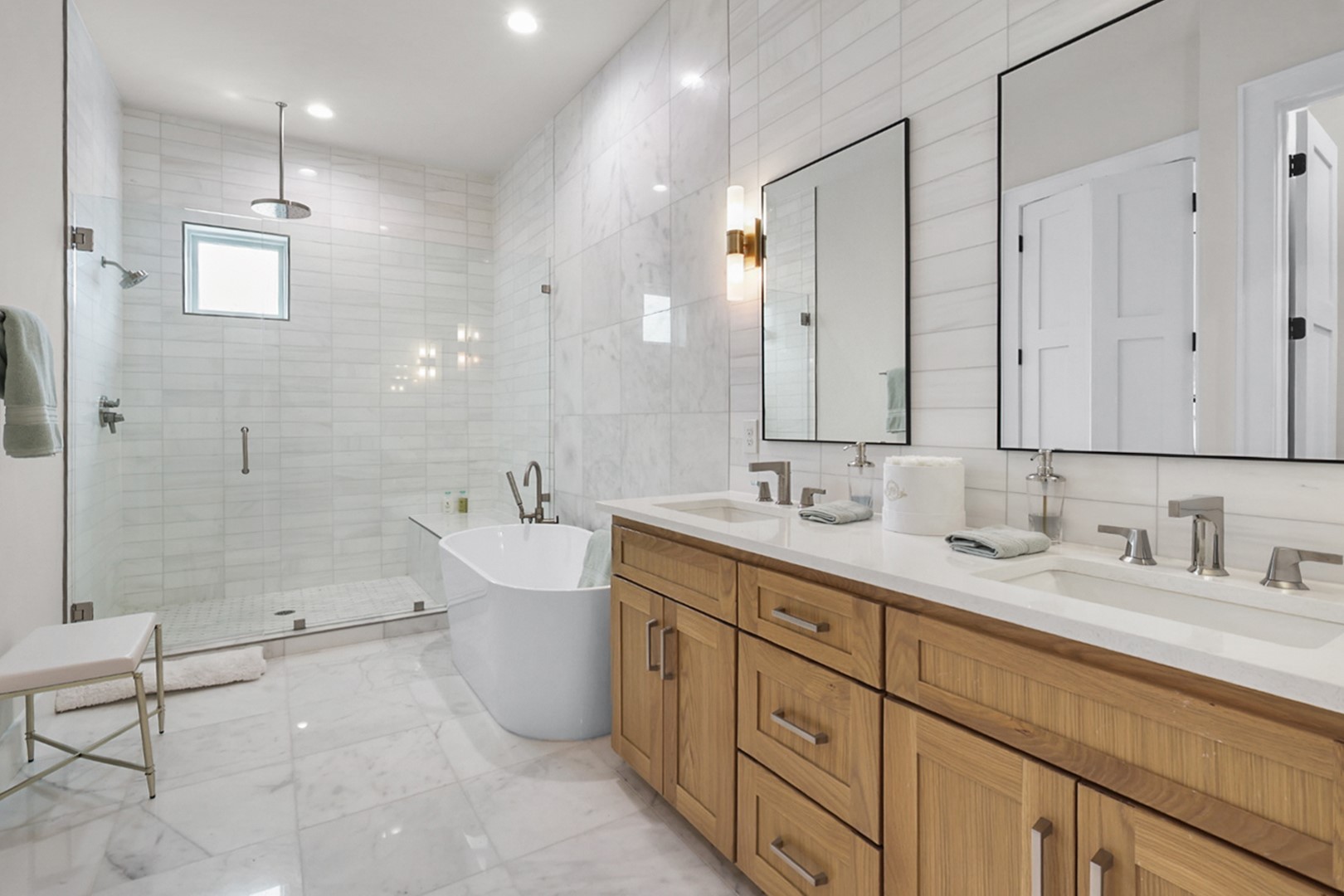 218 E Dallas Road 104