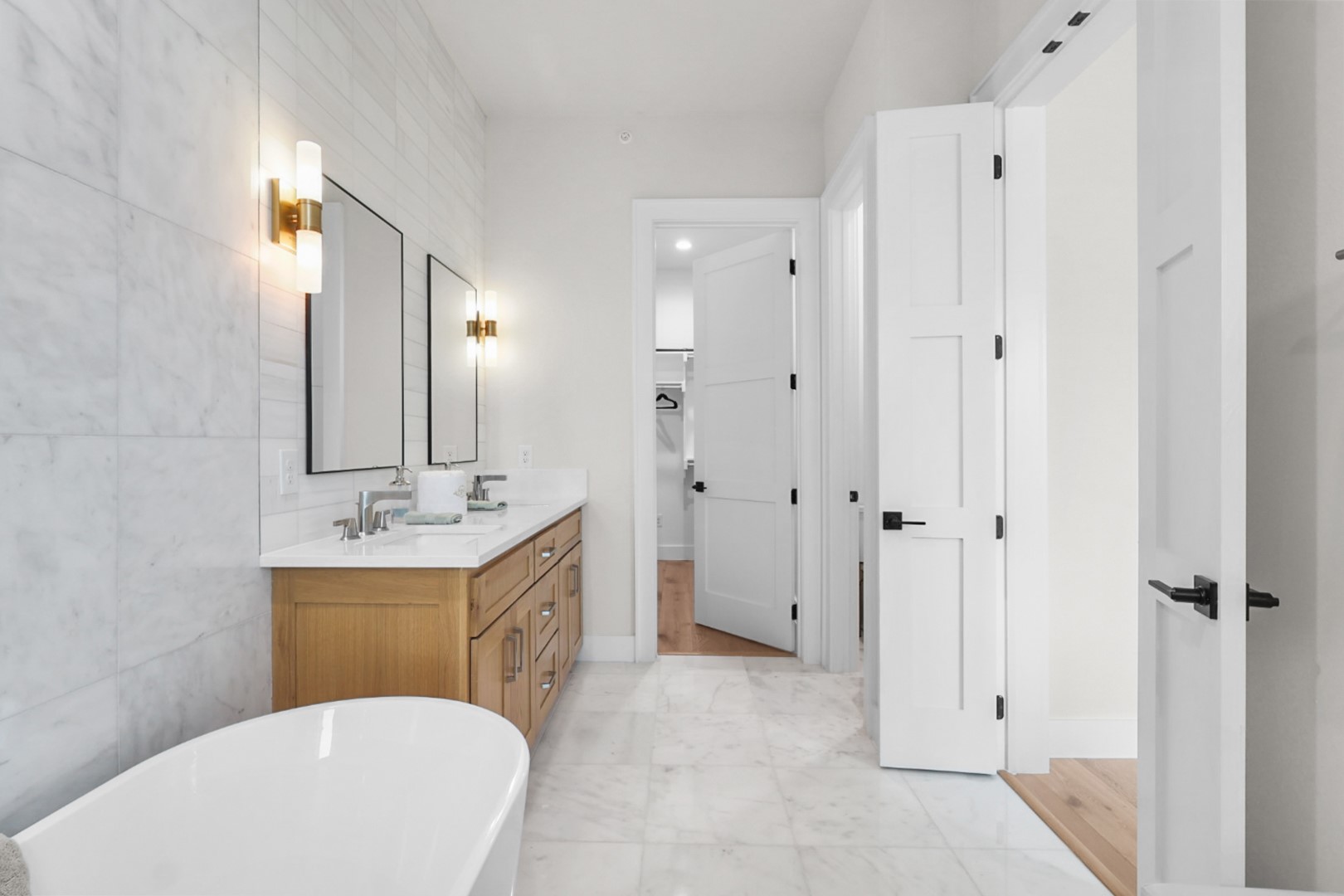 218 E Dallas Road 104