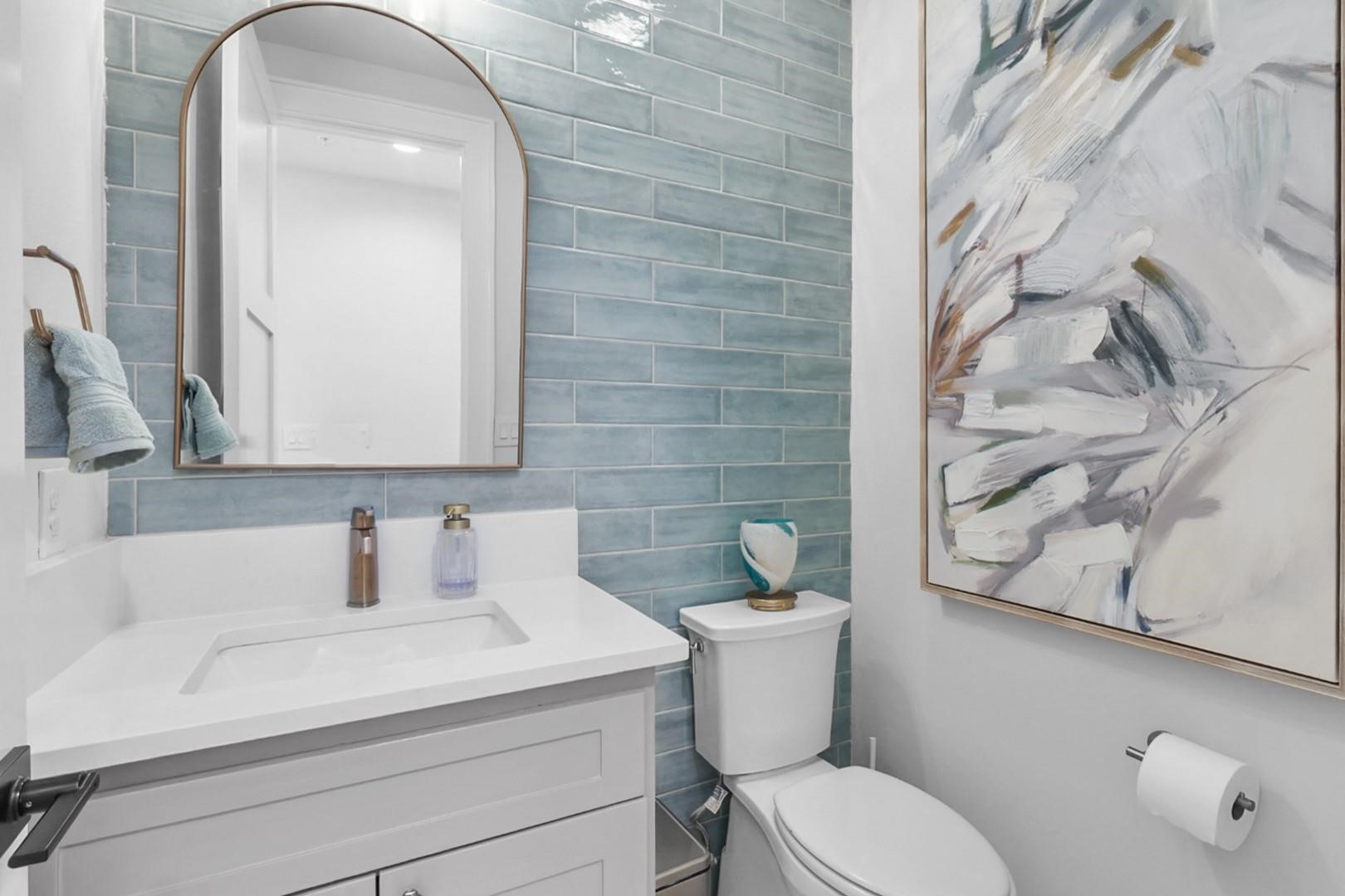 218 E Dallas Road 104
