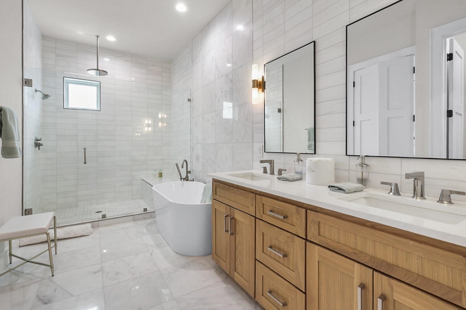 218 E Dallas Road 104