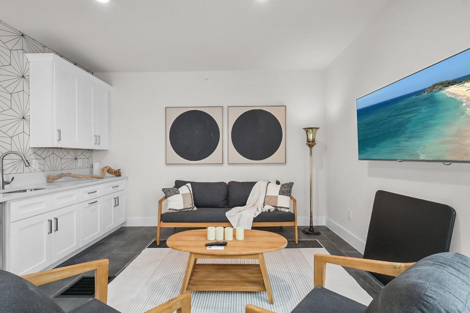 218 E Dallas Road 104