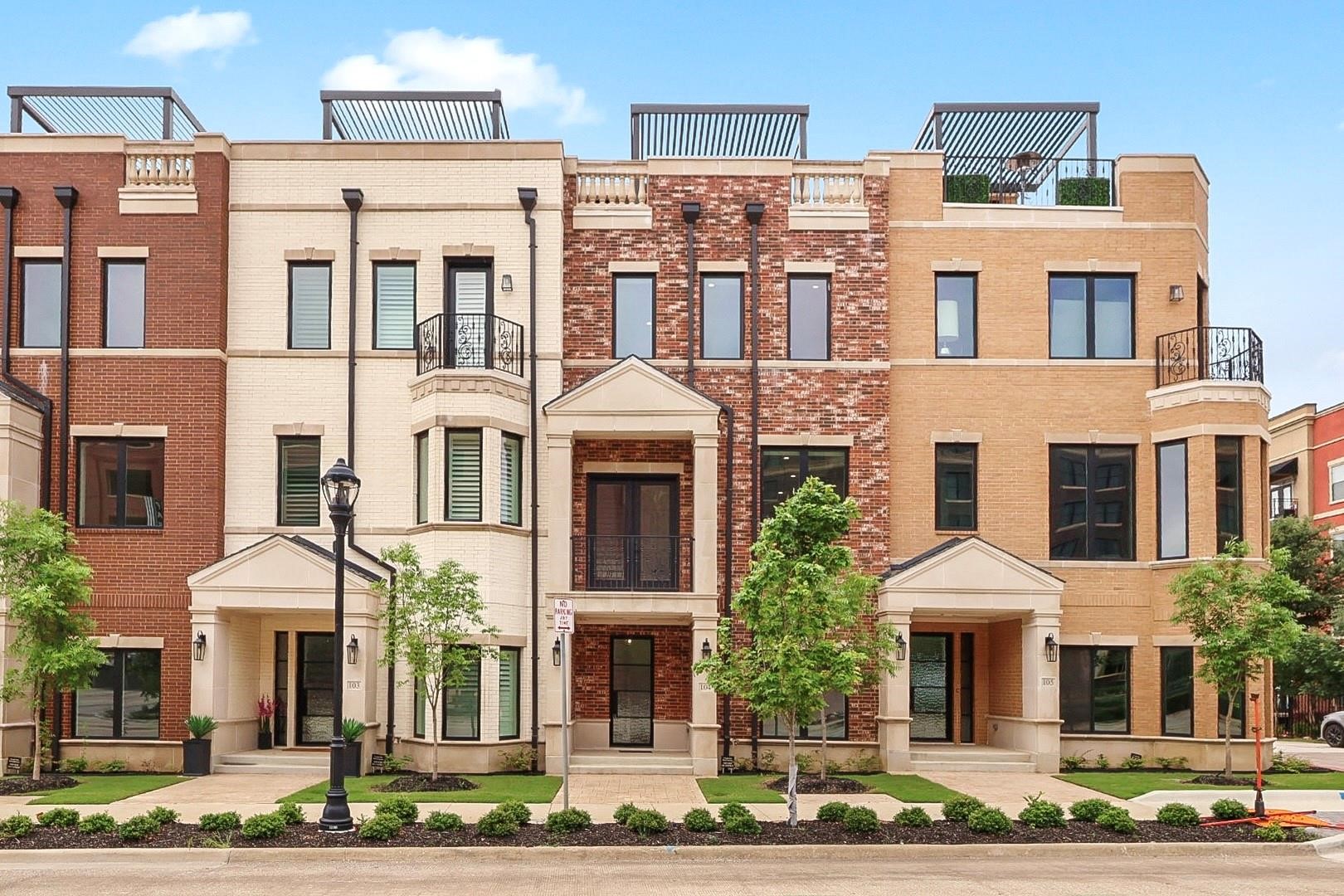218 E Dallas Road 104