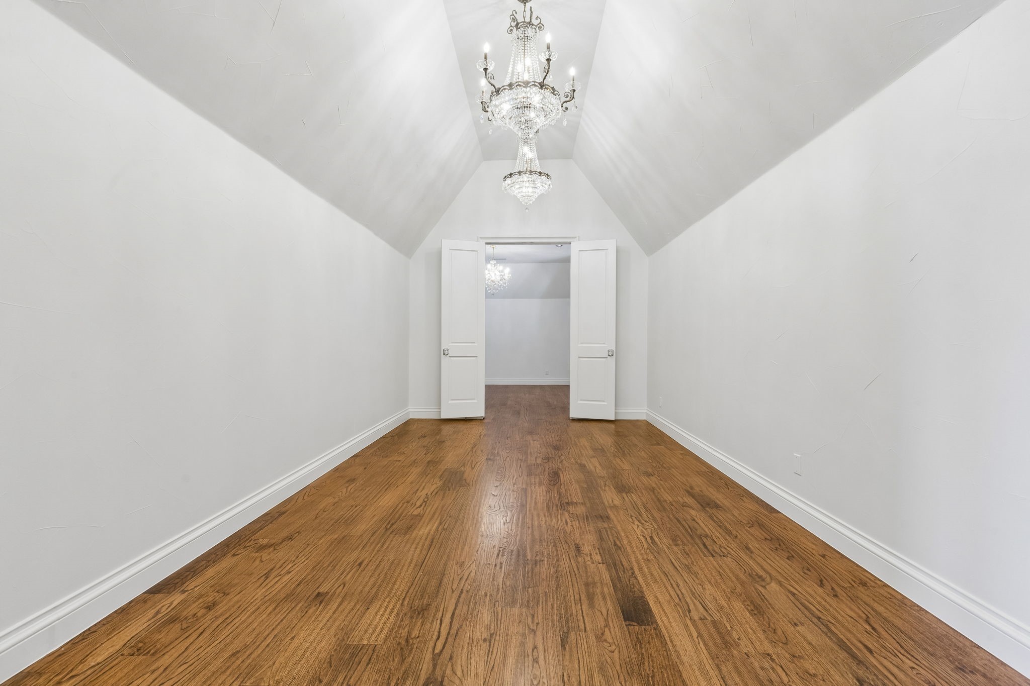 15 Wyck Hill Lane