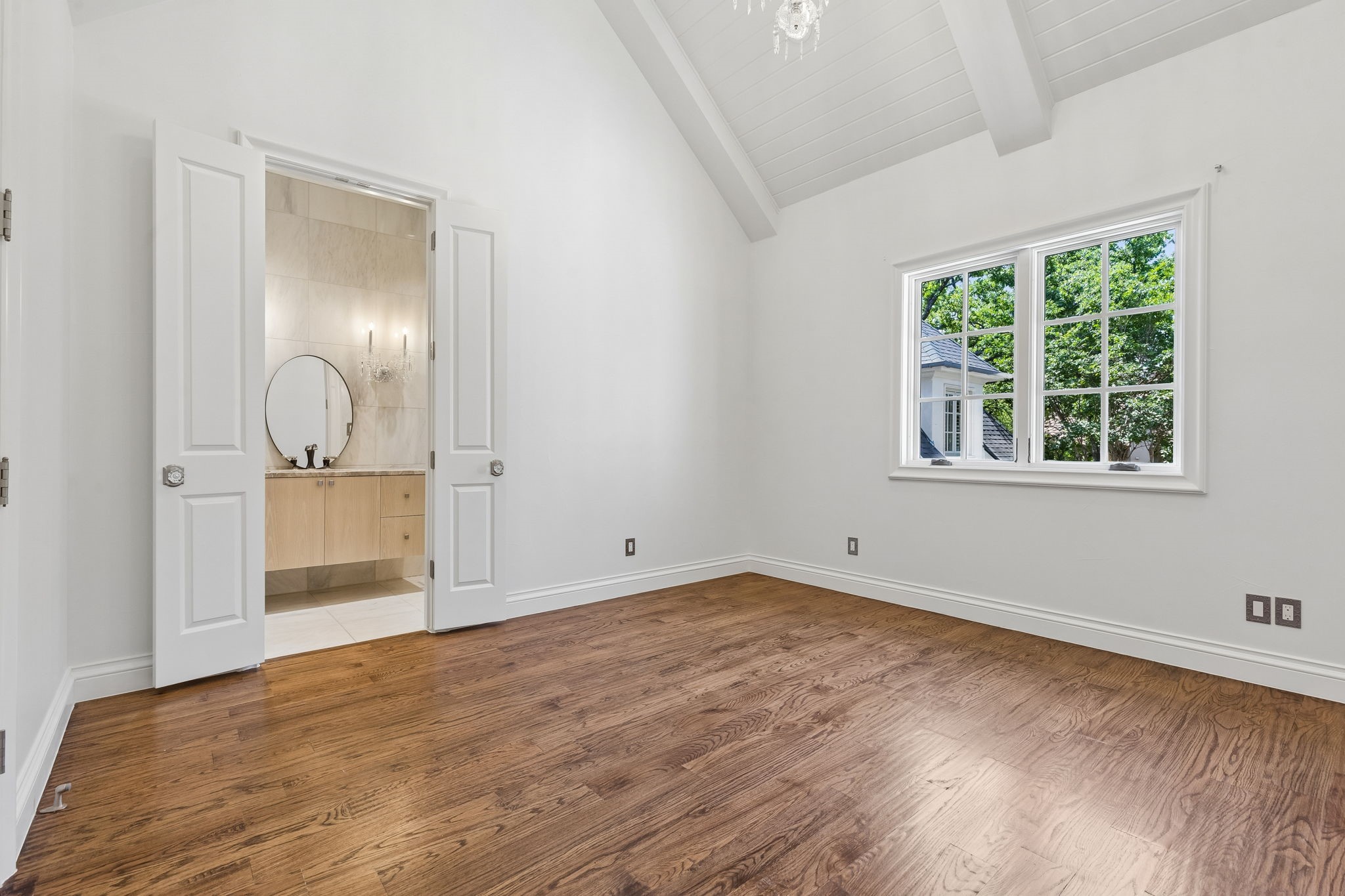 15 Wyck Hill Lane