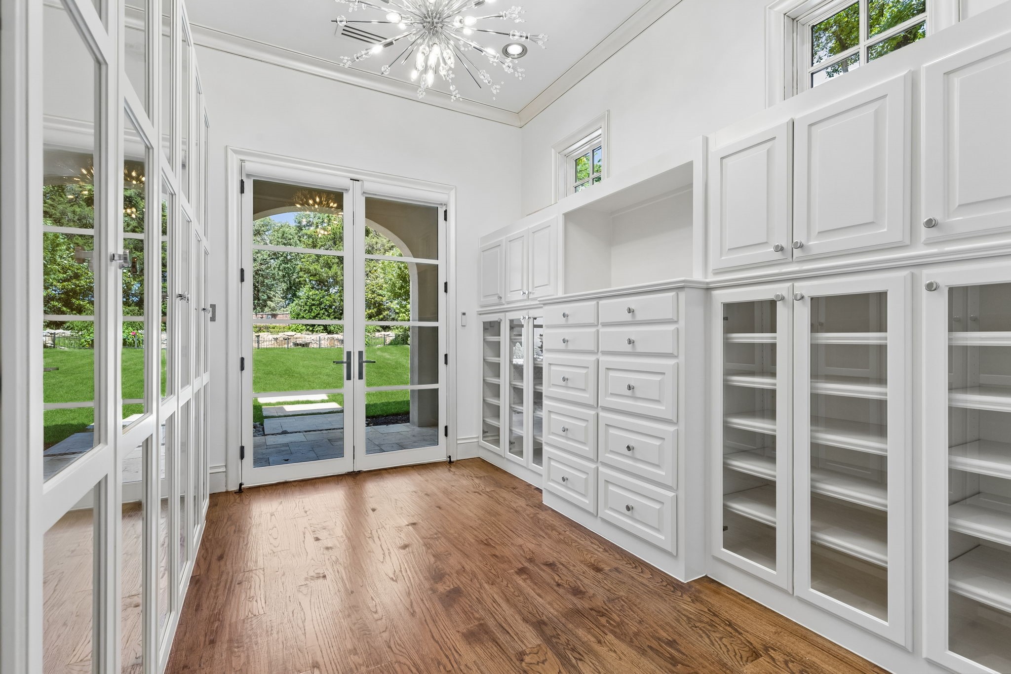 15 Wyck Hill Lane