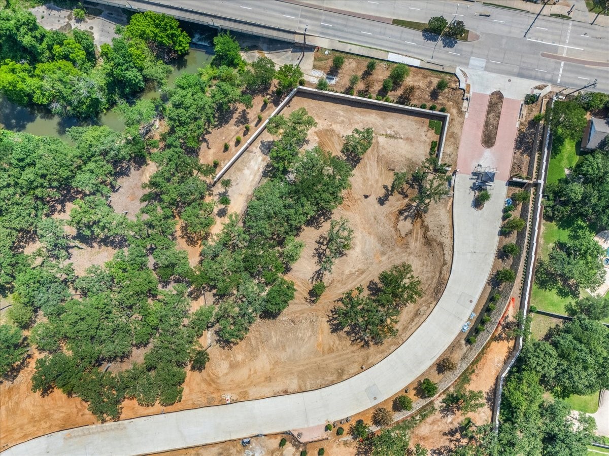 Lot 1, The Bluffs