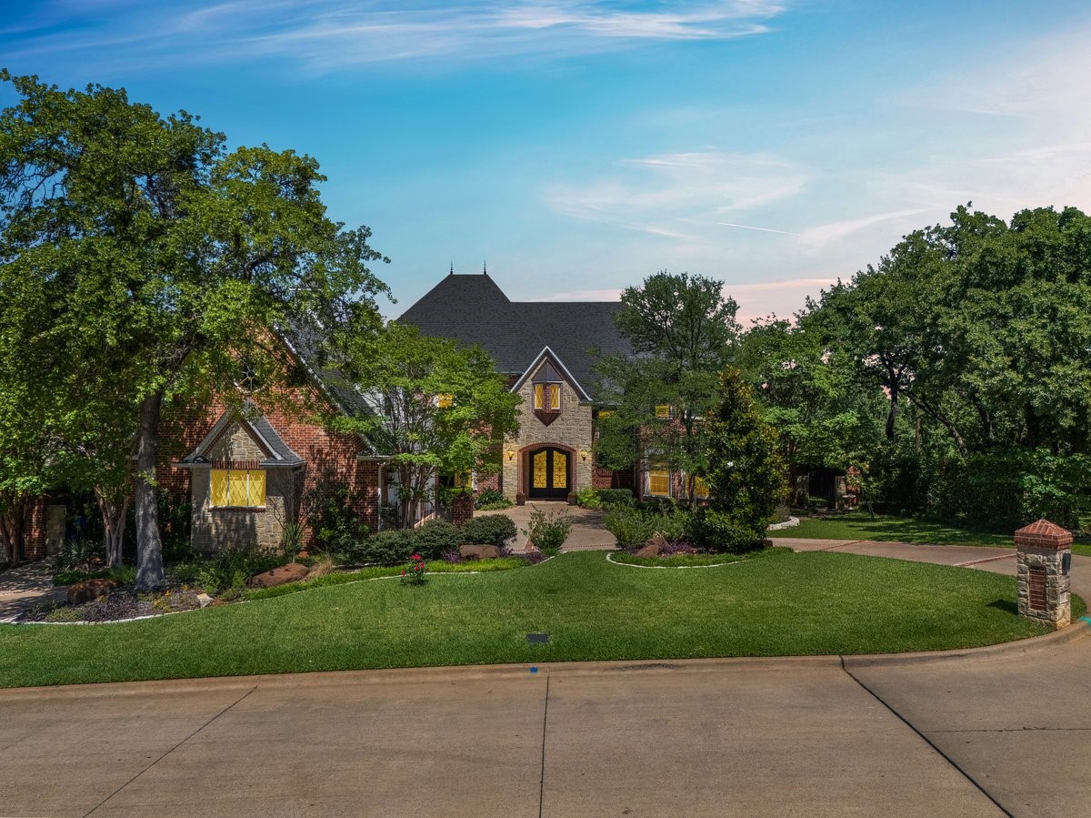 7205 Vanguard Court