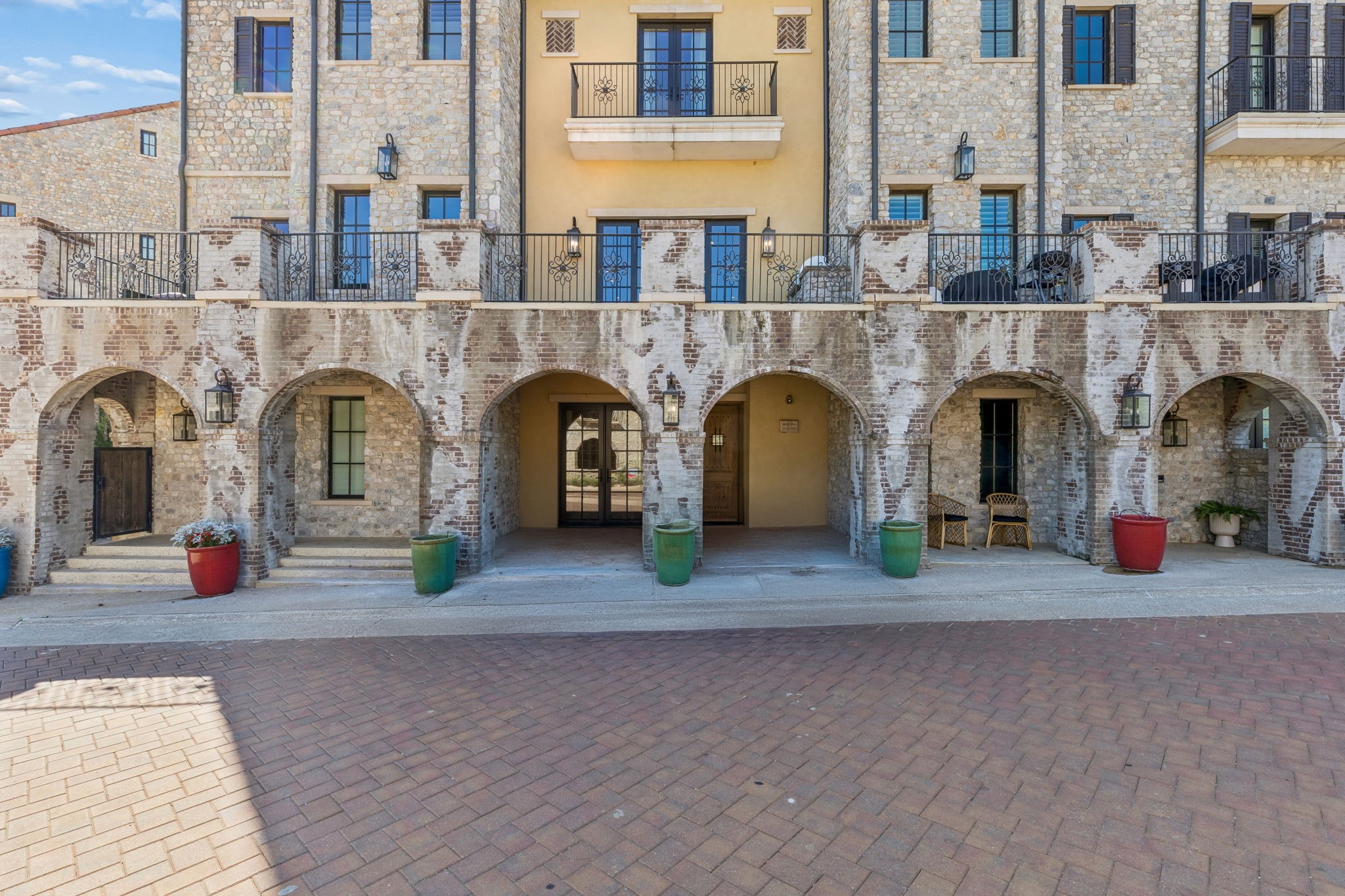 69 Cortes Drive