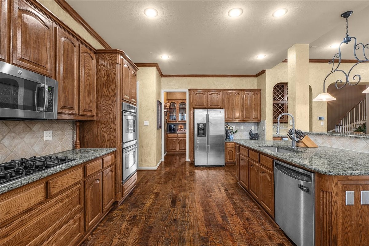 704 Landsbury Court