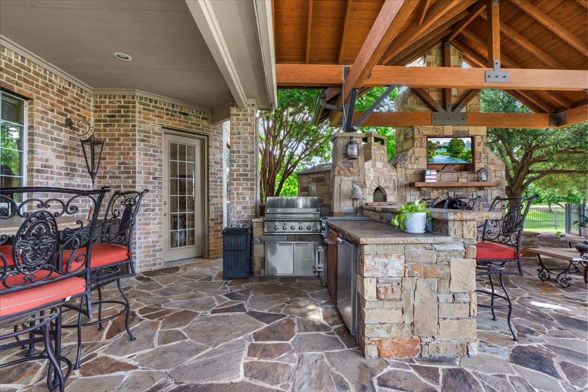 704 Landsbury Court