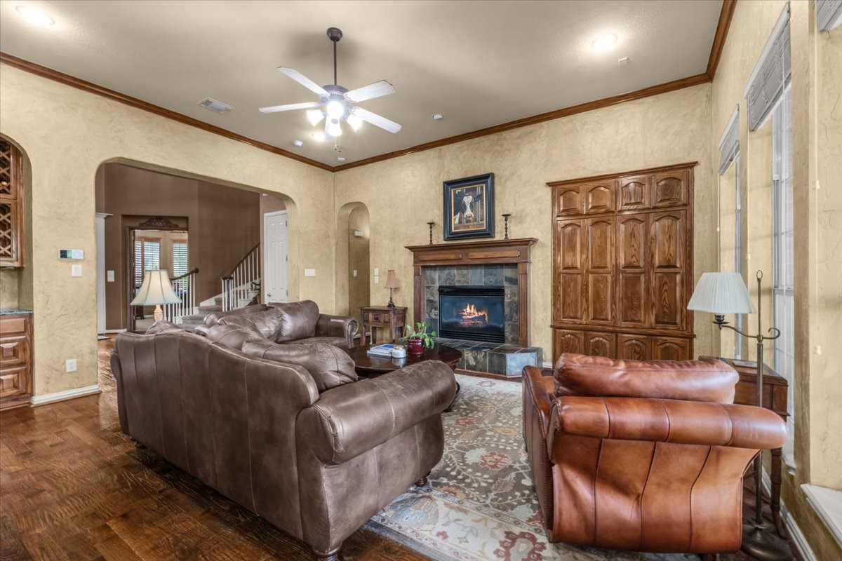 704 Landsbury Court