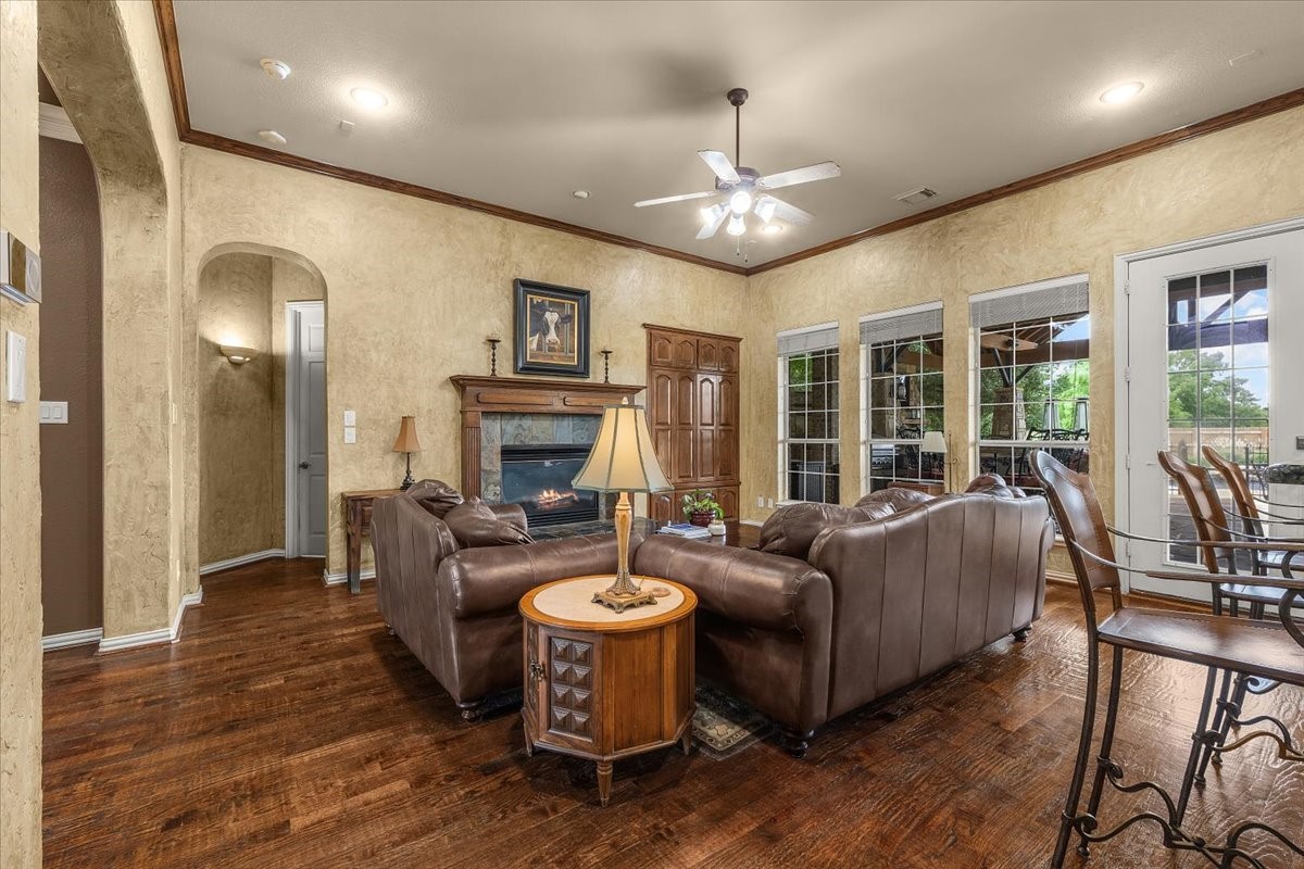 704 Landsbury Court