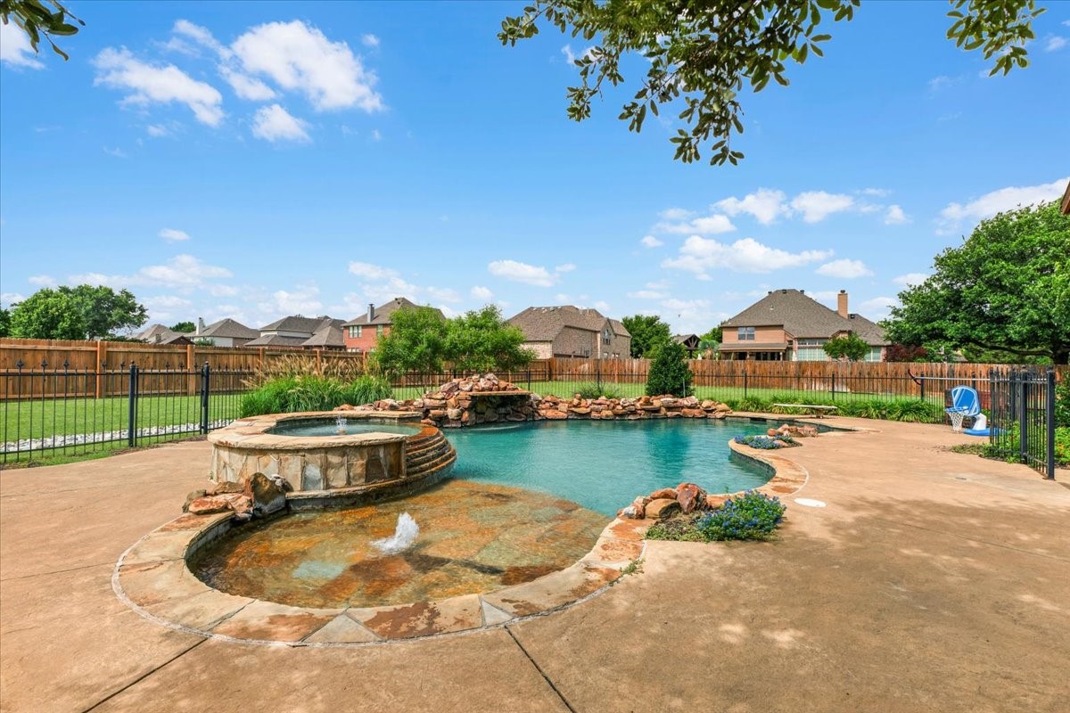 704 Landsbury Court