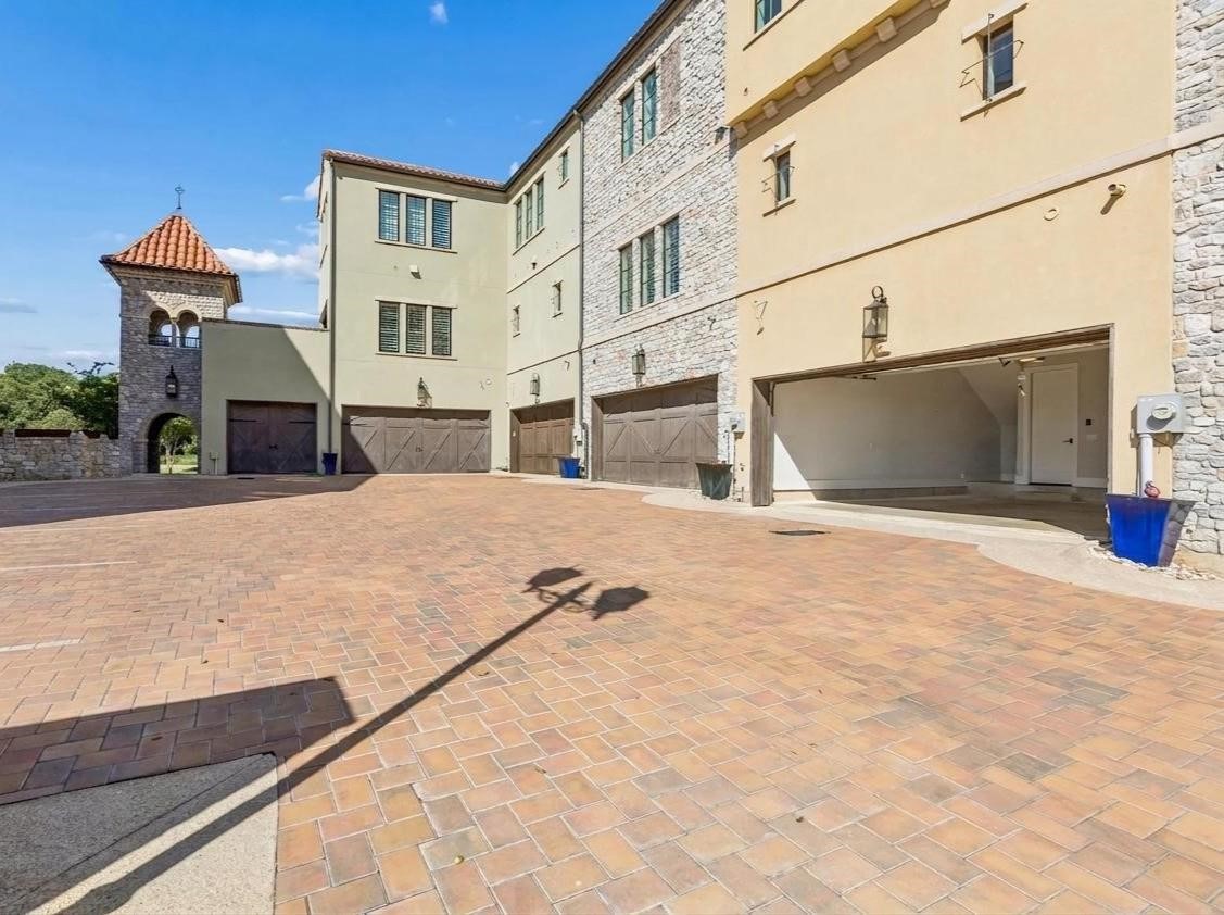 69 Cortes Drive
