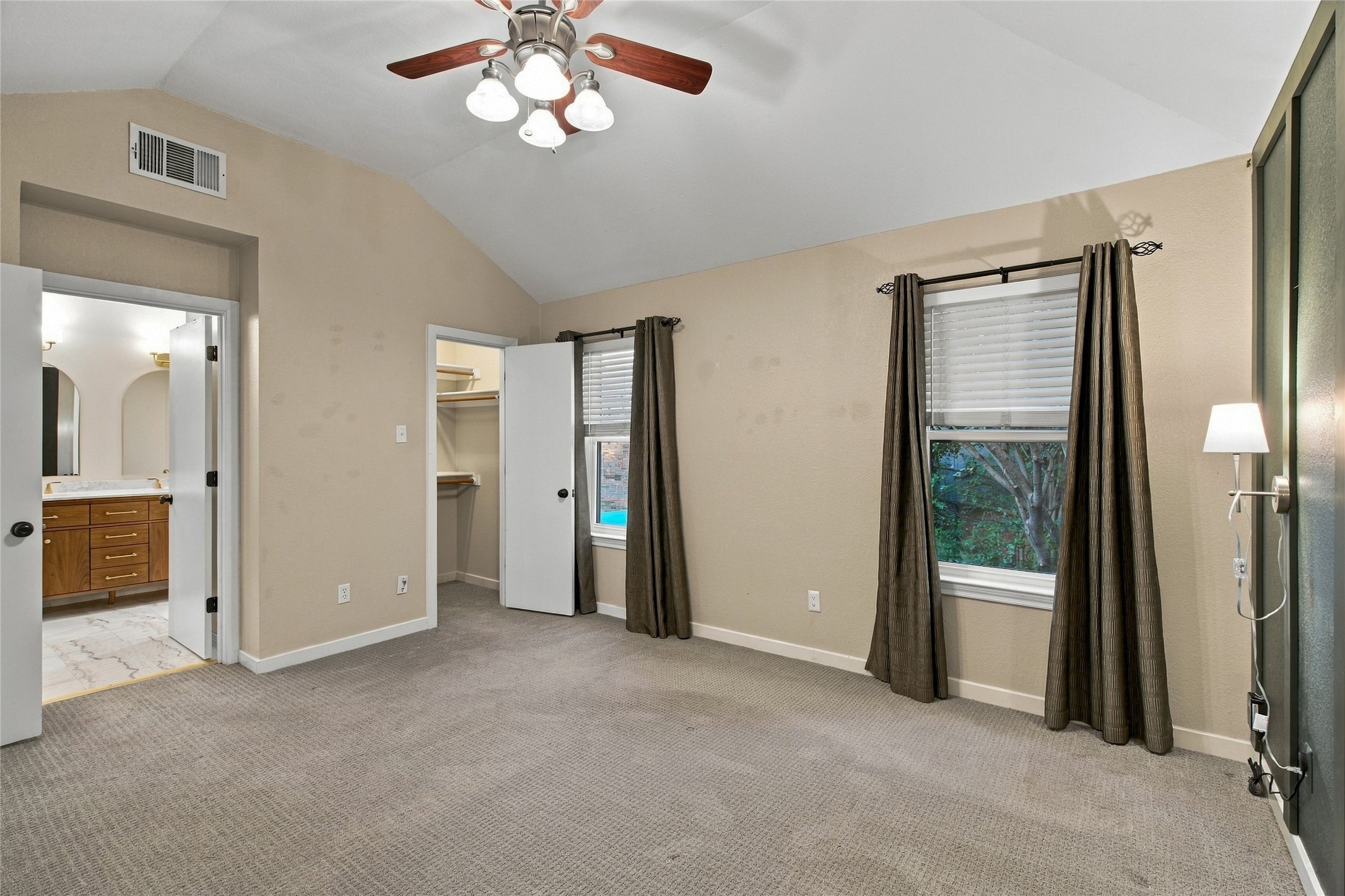 1704 Overlook Drive